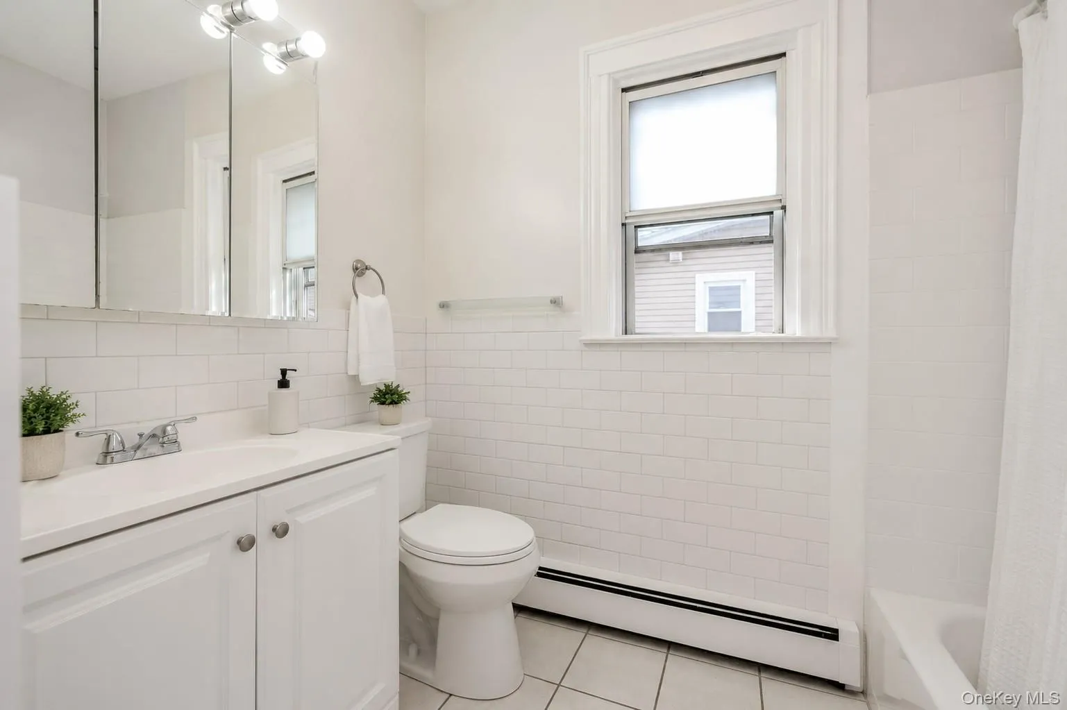 18 Watkins Street, Hempstead, NY, 3 Bedrooms Bedrooms, 8 Rooms Rooms,1 BathroomBathrooms,Residential Lease,For Rent,Watkins,0,1043356 18 Watkins Street, Hempstead, NY, 3 Bedrooms Bedrooms, 8 Rooms Rooms,1 BathroomBathrooms,Residential Lease,For Rent,Watkins,0,1043356