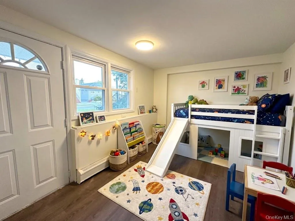 17 Marina Road, Hempstead, NY, 3 Bedroom Bedrooms, 5 Room Rooms,1 BathroomBathrooms,Residential Lease,For Rent,Marina,0,1043357 17 Marina Road, Hempstead, NY, 3 Bedroom Bedrooms, 5 Room Rooms,1 BathroomBathrooms,Residential Lease,For Rent,Marina,0,1043357