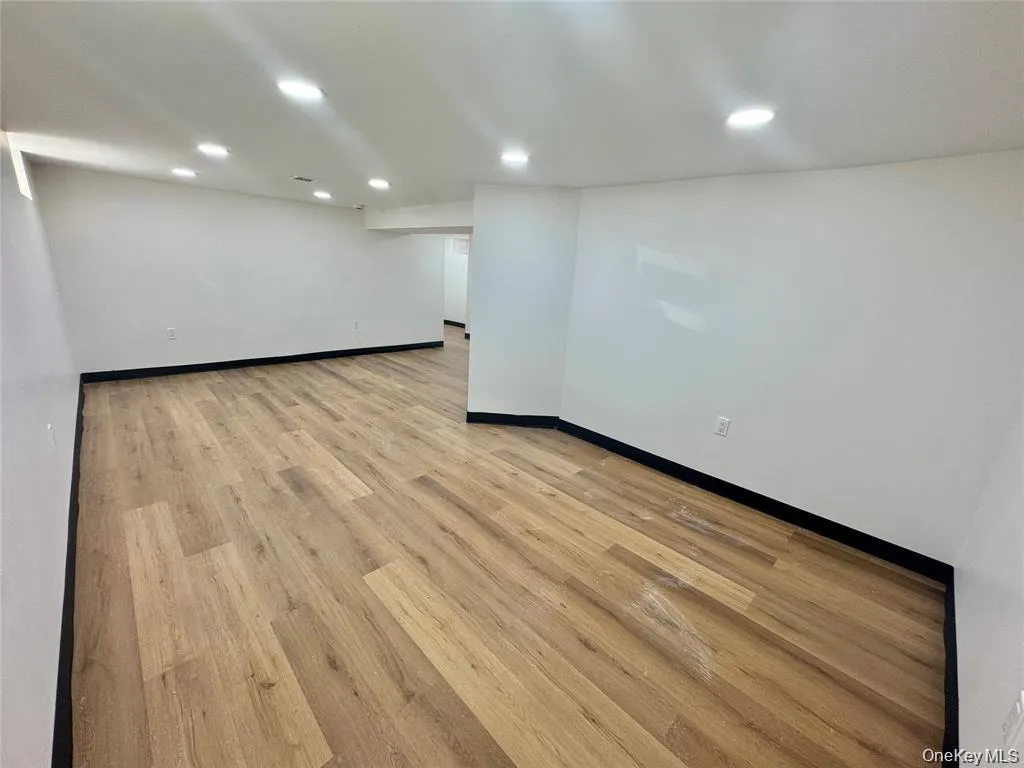 98 Steamboat Road, North Hempstead, NY, 3 Bedrooms Bedrooms, 5 Rooms Rooms,1 BathroomBathrooms,Residential,For Rent,Steamboat,0,1043360 98 Steamboat Road, North Hempstead, NY, 3 Bedrooms Bedrooms, 5 Rooms Rooms,1 BathroomBathrooms,Residential,For Rent,Steamboat,0,1043360