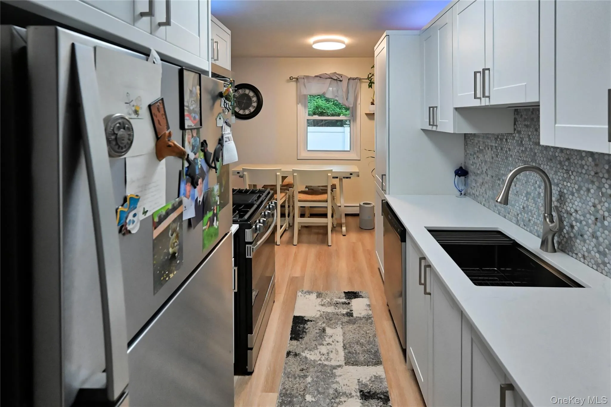 260 Waverly Avenue, Brookhaven, NY, 1 Bedroom Bedrooms, 3 Rooms Rooms,1 BathroomBathrooms,Residential,For Rent,Waverly,0,1043367 260 Waverly Avenue, Brookhaven, NY, 1 Bedroom Bedrooms, 3 Rooms Rooms,1 BathroomBathrooms,Residential,For Rent,Waverly,0,1043367