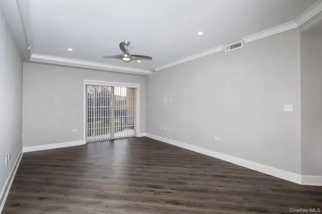 1100 Avalon Square, Glen Cove, NY, 1 Bedroom Bedrooms, 4 Room Rooms,1 BathroomBathrooms,Residential Lease,For Rent,Avalon,0,1043371 1100 Avalon Square, Glen Cove, NY, 1 Bedroom Bedrooms, 4 Room Rooms,1 BathroomBathrooms,Residential Lease,For Rent,Avalon,0,1043371