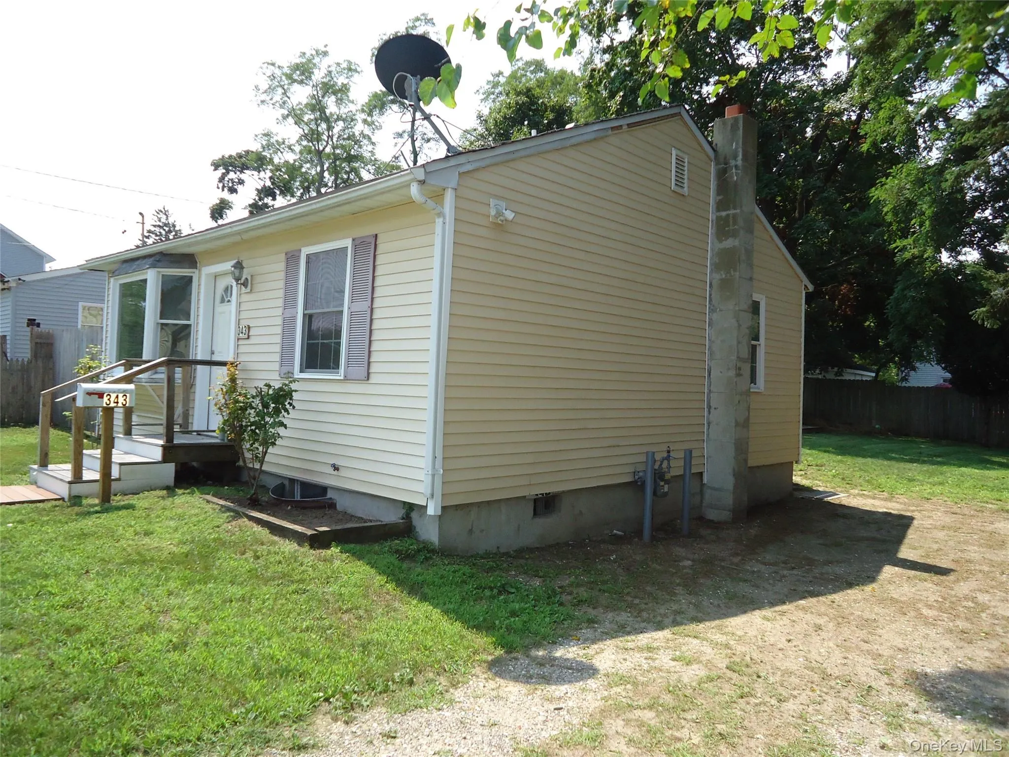 343 Union Avenue, Riverhead, NY, 2 Bedrooms Bedrooms, 4 Rooms Rooms,1 BathroomBathrooms,Residential,For Rent,Union,0,1043372 343 Union Avenue, Riverhead, NY, 2 Bedrooms Bedrooms, 4 Rooms Rooms,1 BathroomBathrooms,Residential,For Rent,Union,0,1043372