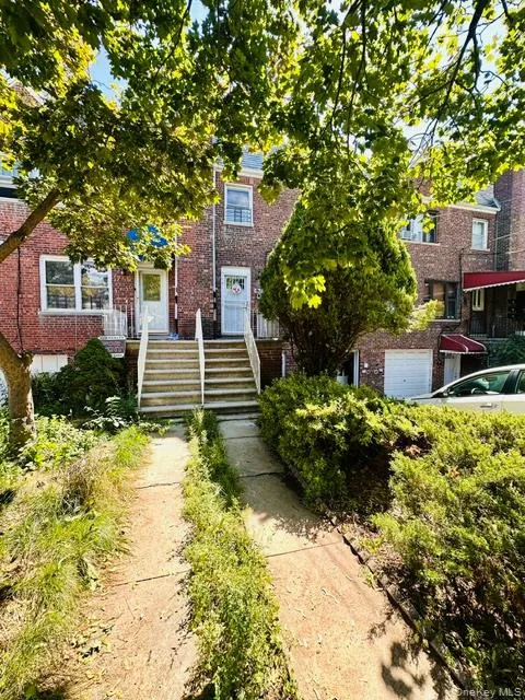 1754 Seminole Avenue, New York, NY, 2 Bedroom Bedrooms, 4 Room Rooms,1 BathroomBathrooms,Residential Lease,For Rent,Seminole,0,1043380 1754 Seminole Avenue, New York, NY, 2 Bedroom Bedrooms, 4 Room Rooms,1 BathroomBathrooms,Residential Lease,For Rent,Seminole,0,1043380