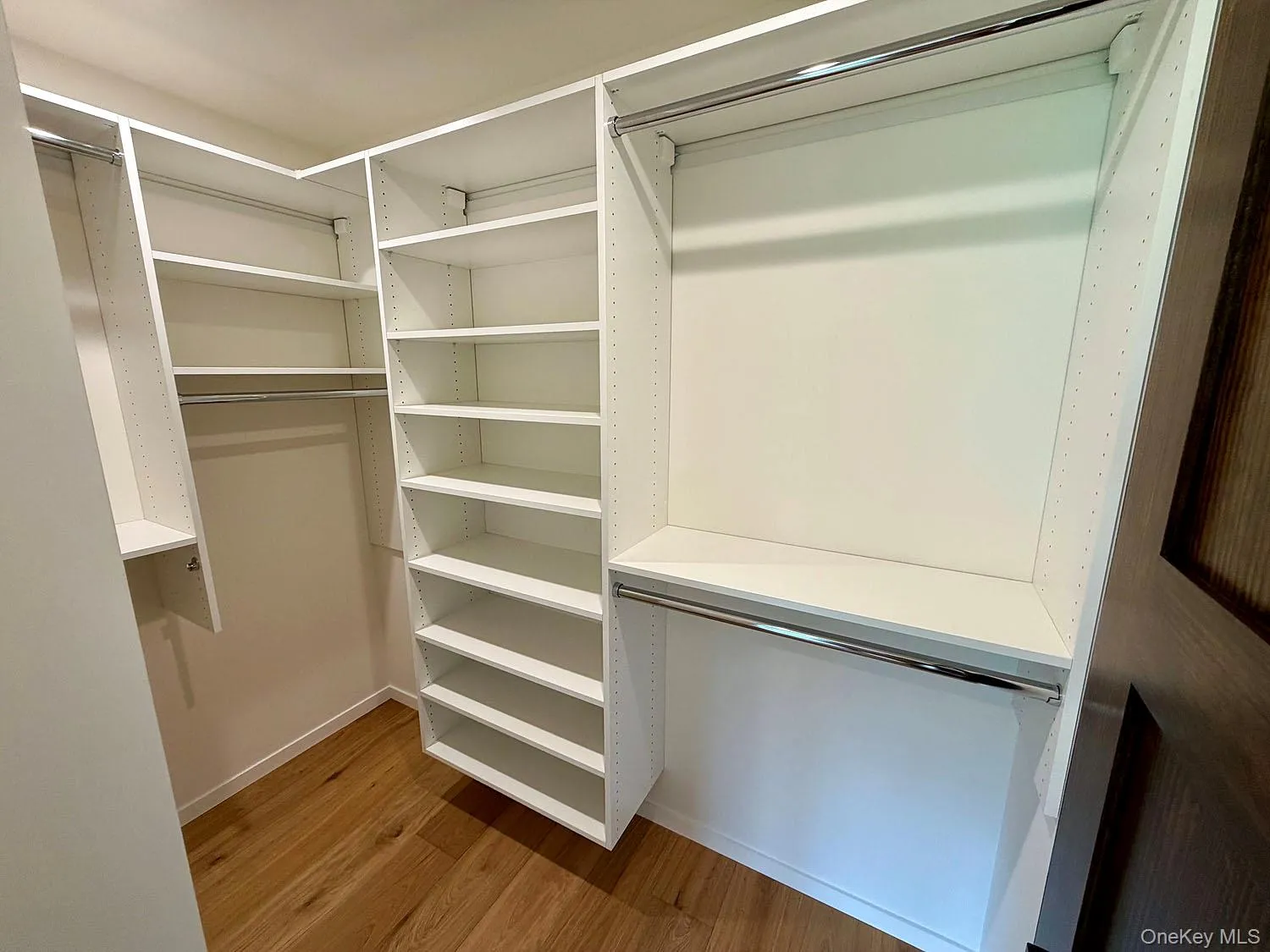 Roomy walk-in closet Roomy walk-in closet