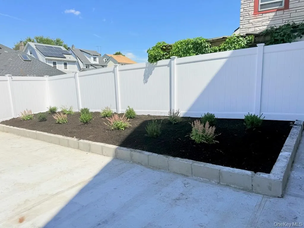 191-29 109th Road, New York, NY, 8 Bedrooms Bedrooms, 10 Rooms Rooms,6 BathroomsBathrooms,Residential,For Rent,109th,0,1043397 191-29 109th Road, New York, NY, 8 Bedrooms Bedrooms, 10 Rooms Rooms,6 BathroomsBathrooms,Residential,For Rent,109th,0,1043397