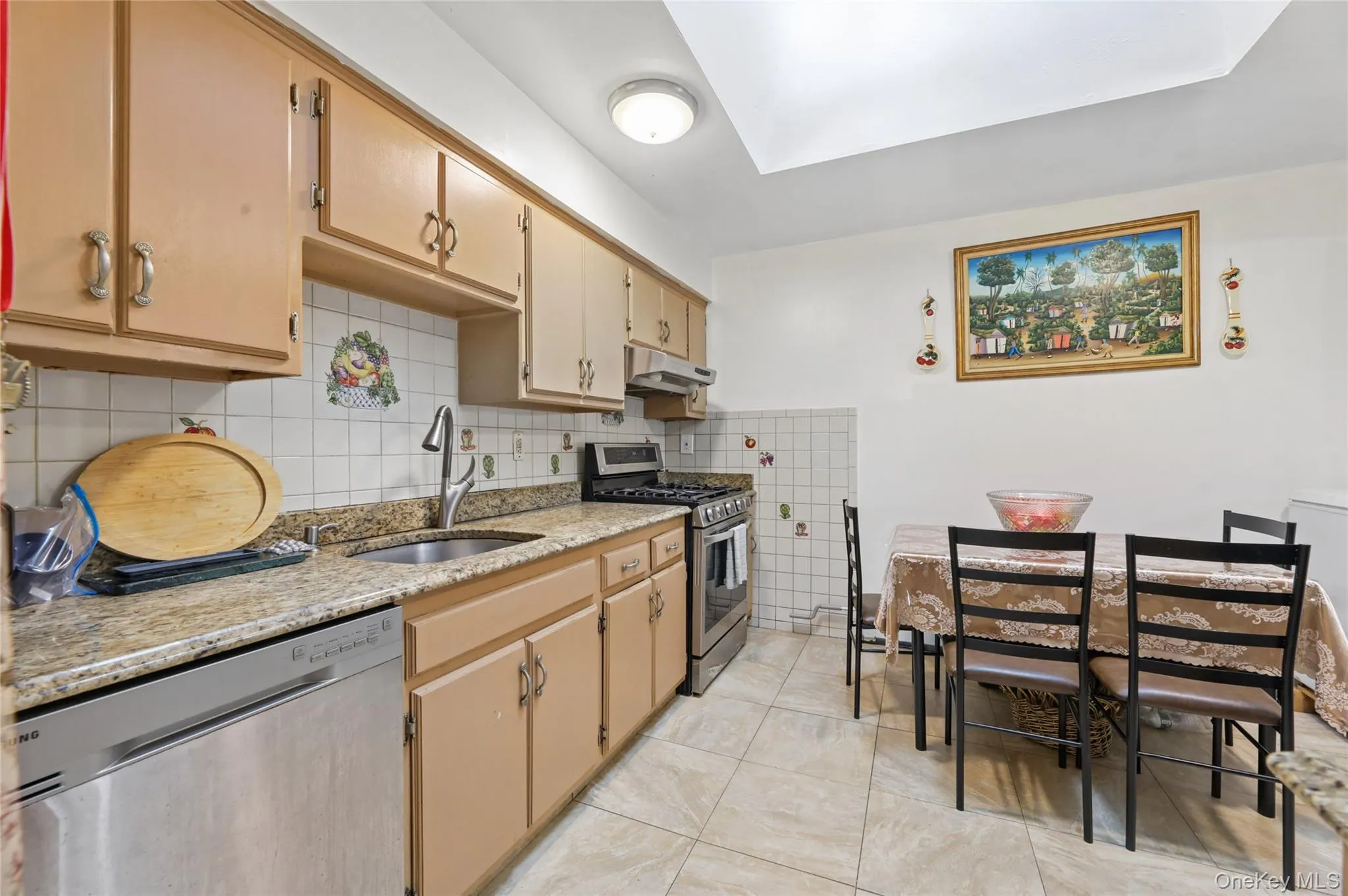 36 Singer Avenue, Ramapo, NY, 5 Bedrooms Bedrooms, 10 Rooms Rooms,3 BathroomsBathrooms,Residential,For Rent,Singer,0,1043400 36 Singer Avenue, Ramapo, NY, 5 Bedrooms Bedrooms, 10 Rooms Rooms,3 BathroomsBathrooms,Residential,For Rent,Singer,0,1043400