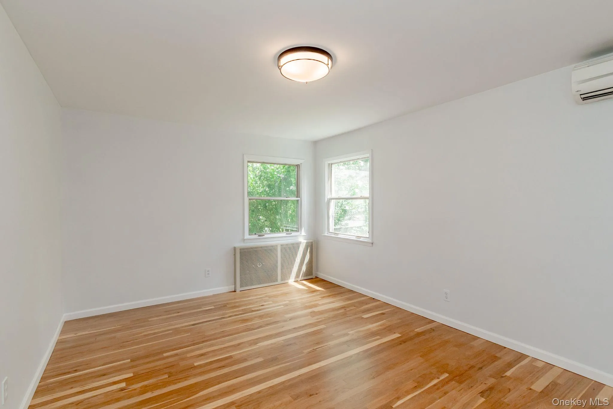 59 Wood Street, Hempstead, NY, 3 Bedrooms Bedrooms, 5 Rooms Rooms,1 BathroomBathrooms,Residential Lease,For Rent,Wood,0,1043401 59 Wood Street, Hempstead, NY, 3 Bedrooms Bedrooms, 5 Rooms Rooms,1 BathroomBathrooms,Residential Lease,For Rent,Wood,0,1043401
