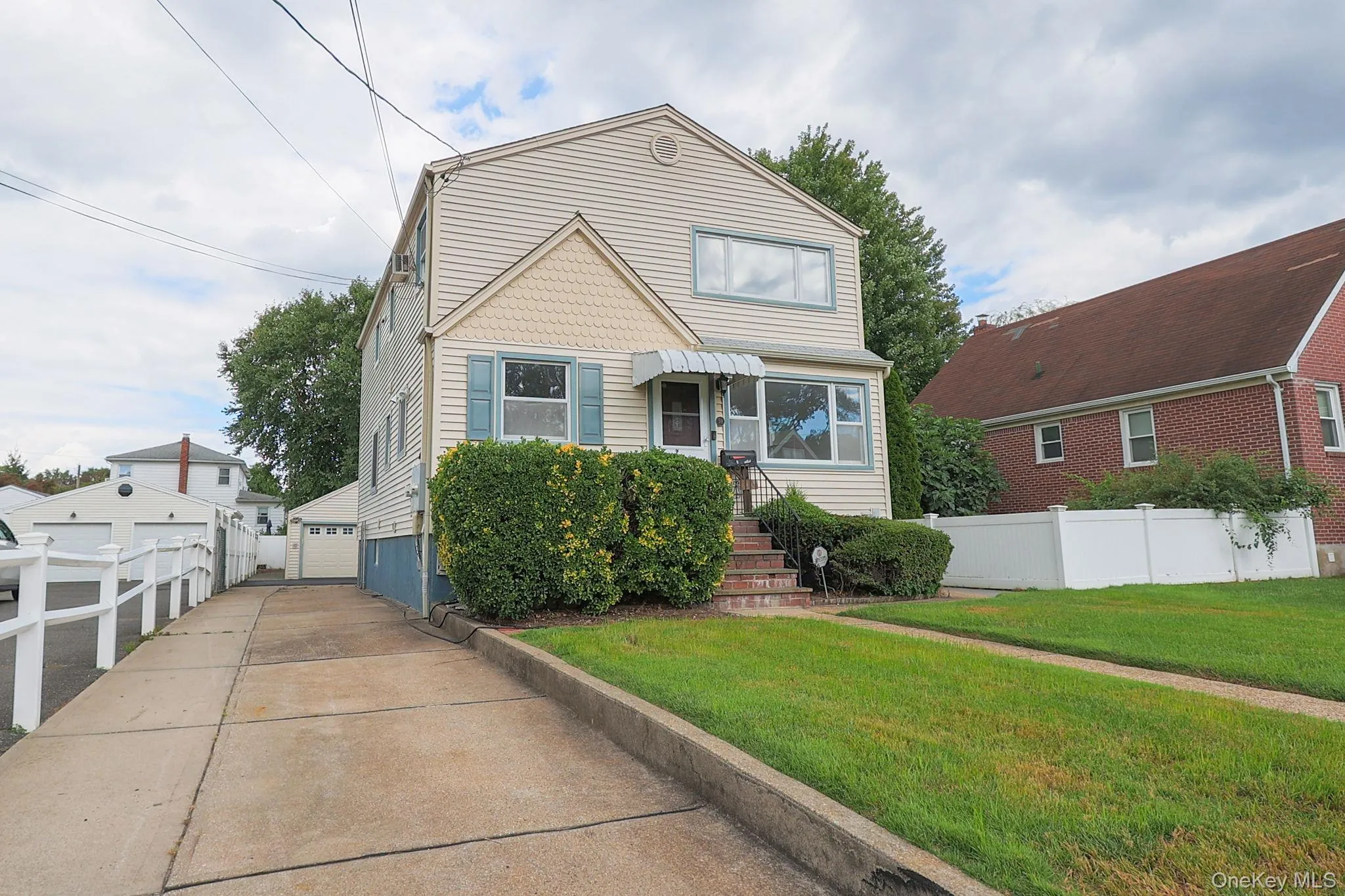 59 Wood Street, Hempstead, NY, 3 Bedrooms Bedrooms, 5 Rooms Rooms,1 BathroomBathrooms,Residential Lease,For Rent,Wood,0,1043401 59 Wood Street, Hempstead, NY, 3 Bedrooms Bedrooms, 5 Rooms Rooms,1 BathroomBathrooms,Residential Lease,For Rent,Wood,0,1043401