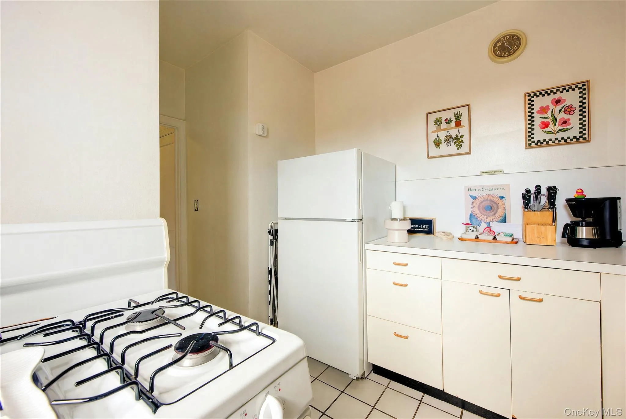 34-21 78th Street, New York, NY, 1 Bedroom Bedrooms, 4 Rooms Rooms,1 BathroomBathrooms,Residential Lease,For Rent,78th,0,1043402 34-21 78th Street, New York, NY, 1 Bedroom Bedrooms, 4 Rooms Rooms,1 BathroomBathrooms,Residential Lease,For Rent,78th,0,1043402