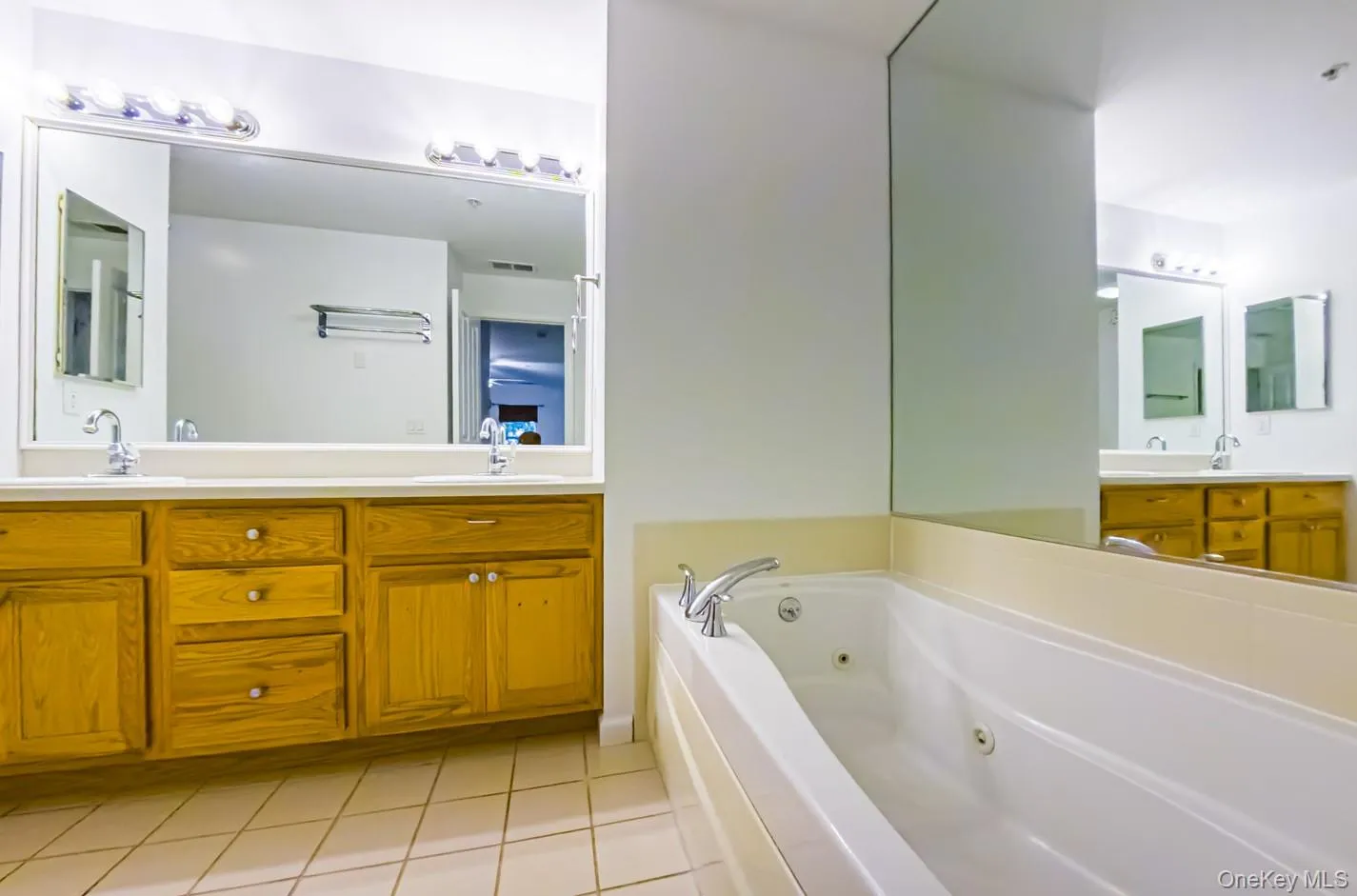 212 Viewpoint Terrace, Peekskill, NY, 2 Bedrooms Bedrooms, 5 Rooms Rooms,2 BathroomsBathrooms,Residential Lease,For Rent,Viewpoint,0,1043404 212 Viewpoint Terrace, Peekskill, NY, 2 Bedrooms Bedrooms, 5 Rooms Rooms,2 BathroomsBathrooms,Residential Lease,For Rent,Viewpoint,0,1043404