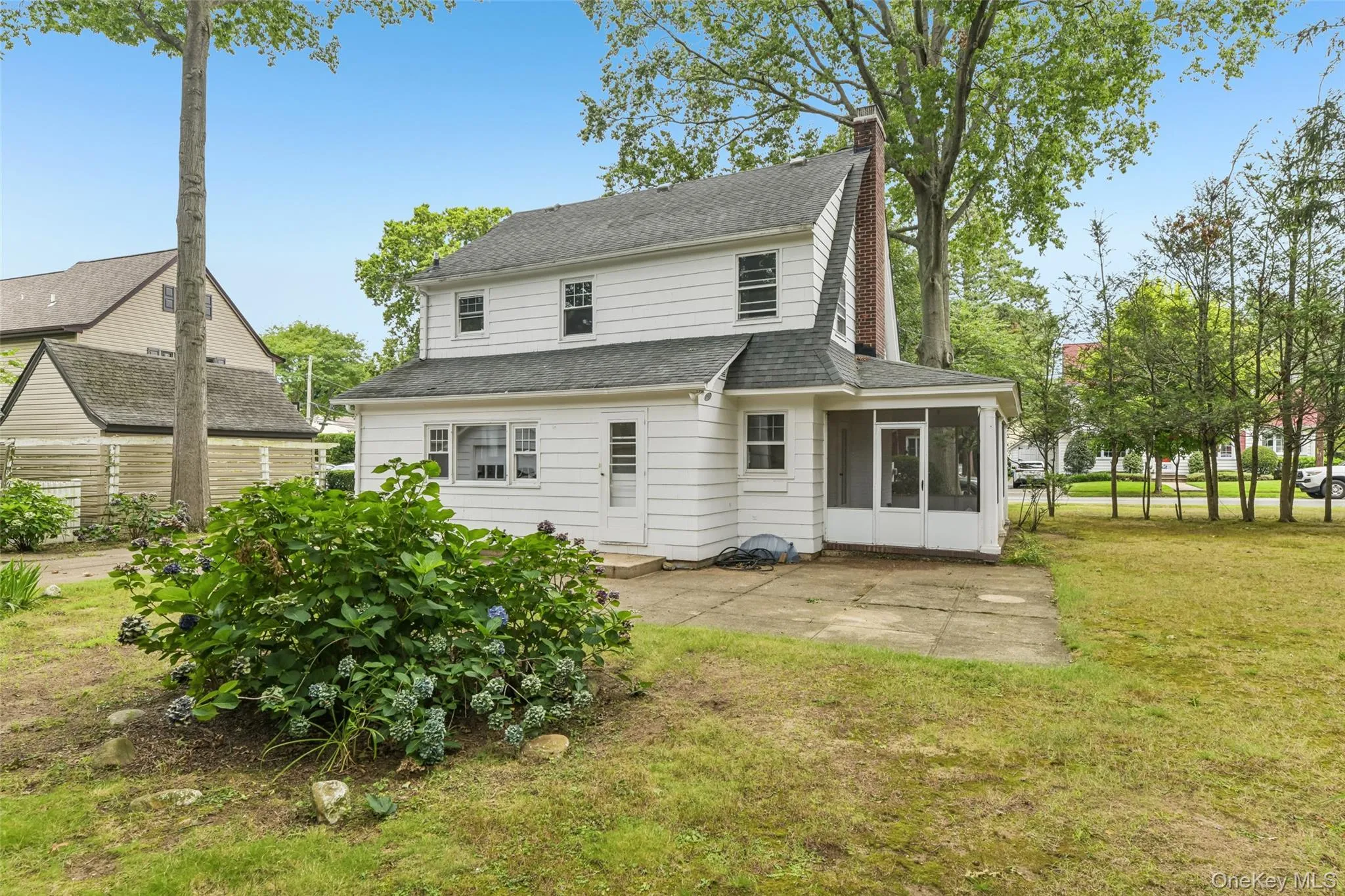 204 Auburn Street, North Hempstead, NY, 3 Bedrooms Bedrooms, 7 Rooms Rooms,1 BathroomBathrooms,Residential,For Rent,Auburn,0,1043406 204 Auburn Street, North Hempstead, NY, 3 Bedrooms Bedrooms, 7 Rooms Rooms,1 BathroomBathrooms,Residential,For Rent,Auburn,0,1043406