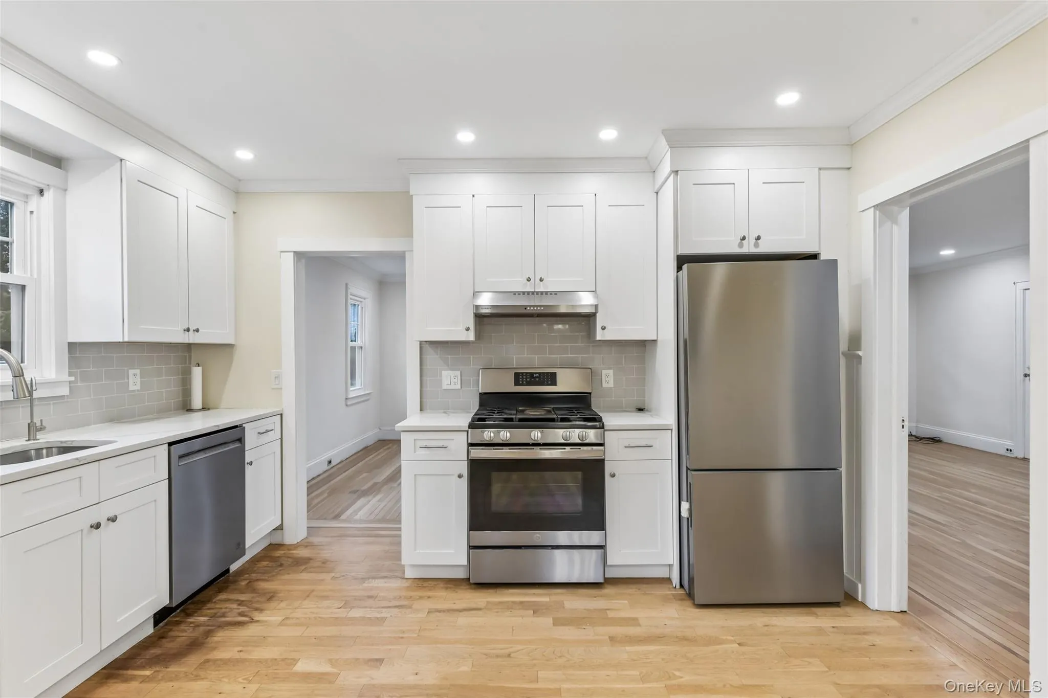 204 Auburn Street, North Hempstead, NY, 3 Bedrooms Bedrooms, 7 Rooms Rooms,1 BathroomBathrooms,Residential,For Rent,Auburn,0,1043406 204 Auburn Street, North Hempstead, NY, 3 Bedrooms Bedrooms, 7 Rooms Rooms,1 BathroomBathrooms,Residential,For Rent,Auburn,0,1043406