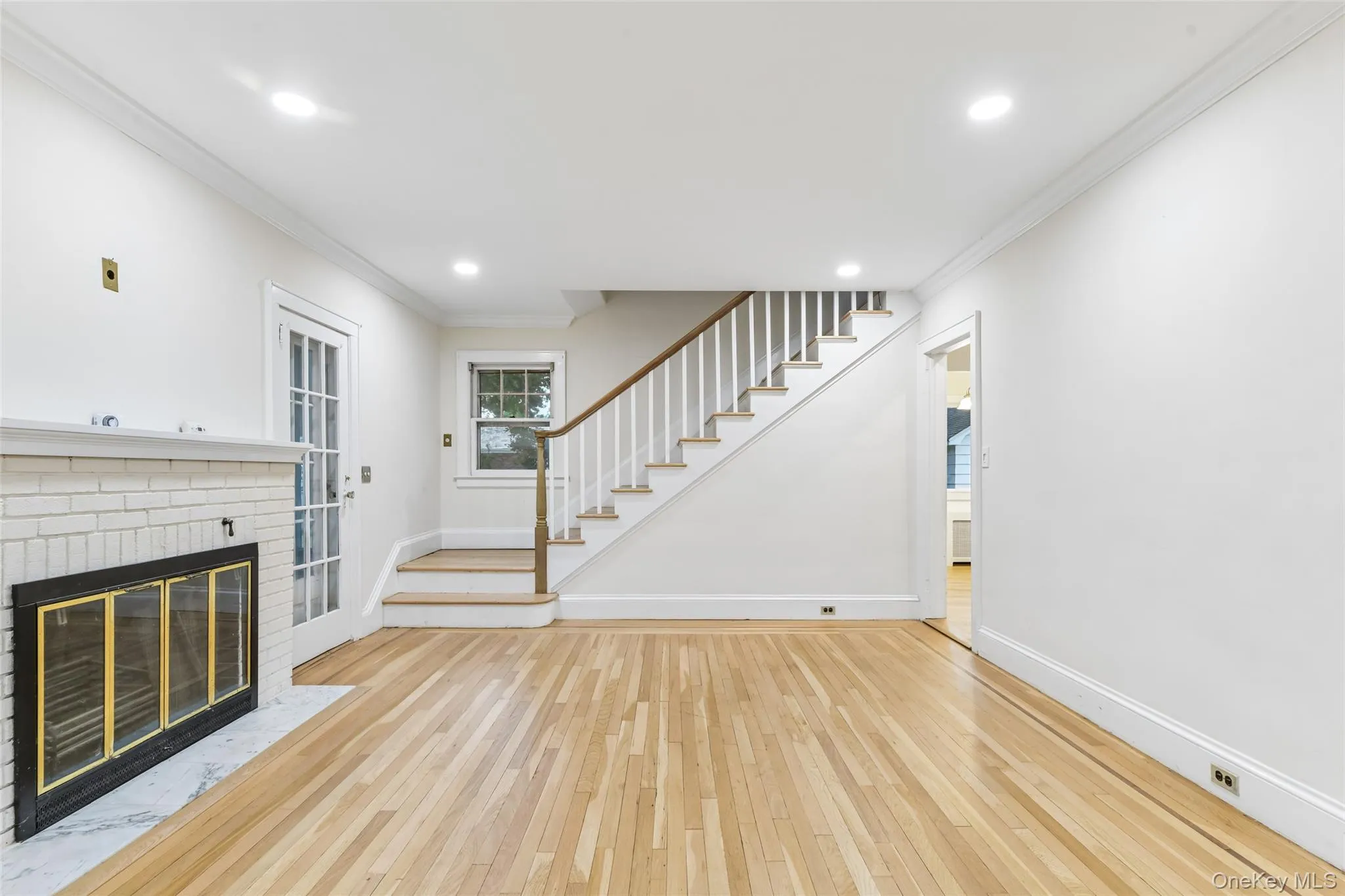 204 Auburn Street, North Hempstead, NY, 3 Bedrooms Bedrooms, 7 Rooms Rooms,1 BathroomBathrooms,Residential,For Rent,Auburn,0,1043406 204 Auburn Street, North Hempstead, NY, 3 Bedrooms Bedrooms, 7 Rooms Rooms,1 BathroomBathrooms,Residential,For Rent,Auburn,0,1043406