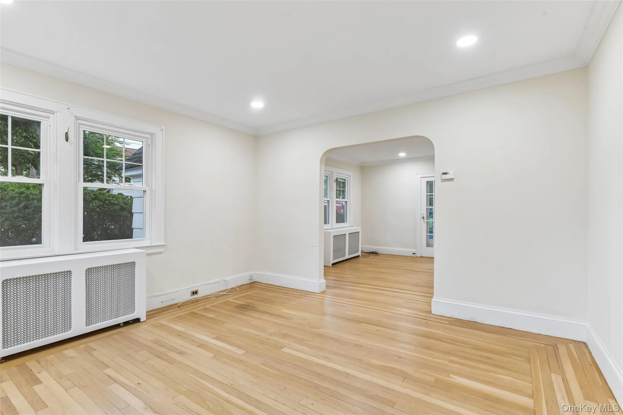 204 Auburn Street, North Hempstead, NY, 3 Bedrooms Bedrooms, 7 Rooms Rooms,1 BathroomBathrooms,Residential,For Rent,Auburn,0,1043406 204 Auburn Street, North Hempstead, NY, 3 Bedrooms Bedrooms, 7 Rooms Rooms,1 BathroomBathrooms,Residential,For Rent,Auburn,0,1043406