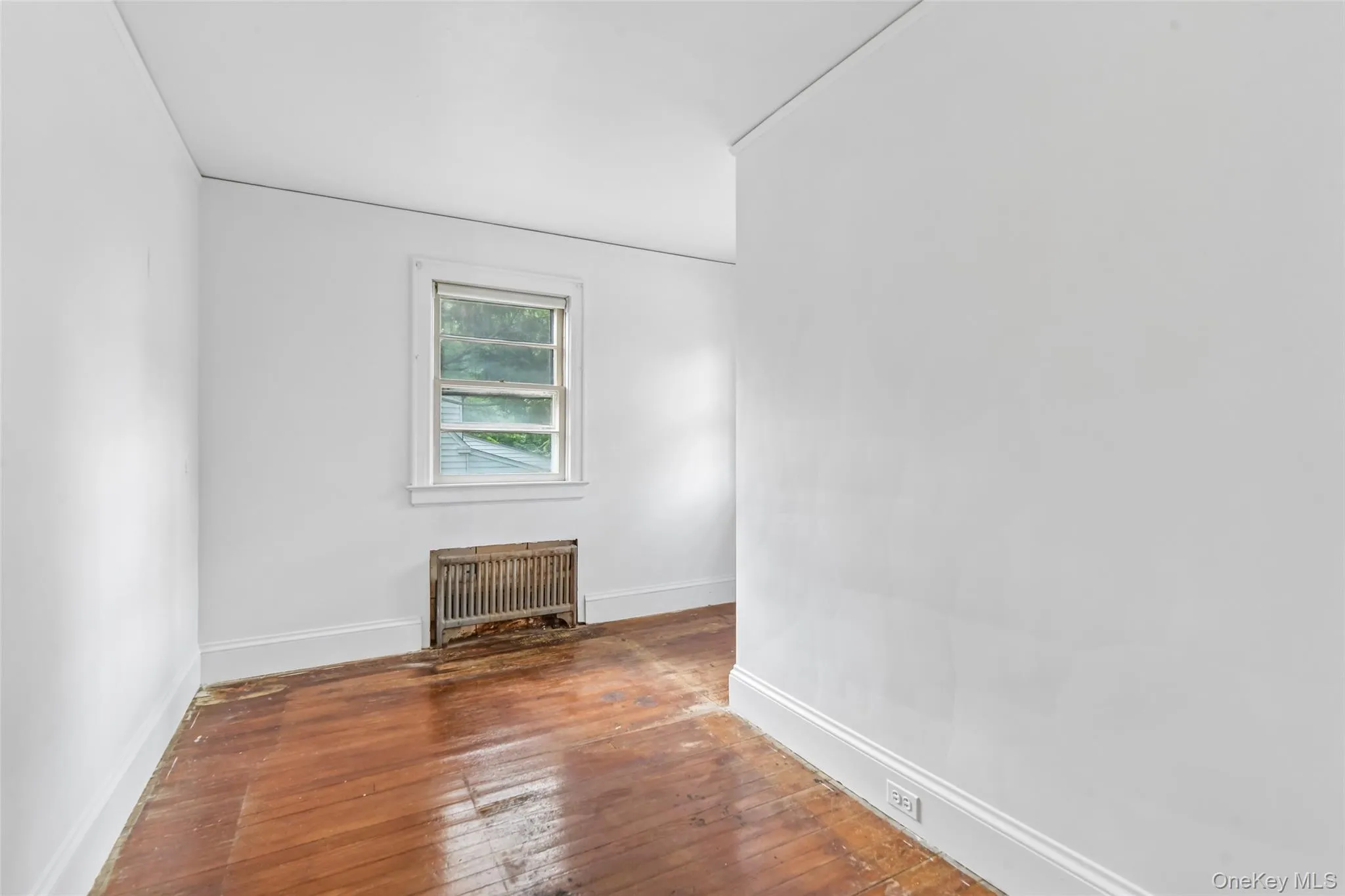204 Auburn Street, North Hempstead, NY, 3 Bedrooms Bedrooms, 7 Rooms Rooms,1 BathroomBathrooms,Residential,For Rent,Auburn,0,1043406 204 Auburn Street, North Hempstead, NY, 3 Bedrooms Bedrooms, 7 Rooms Rooms,1 BathroomBathrooms,Residential,For Rent,Auburn,0,1043406