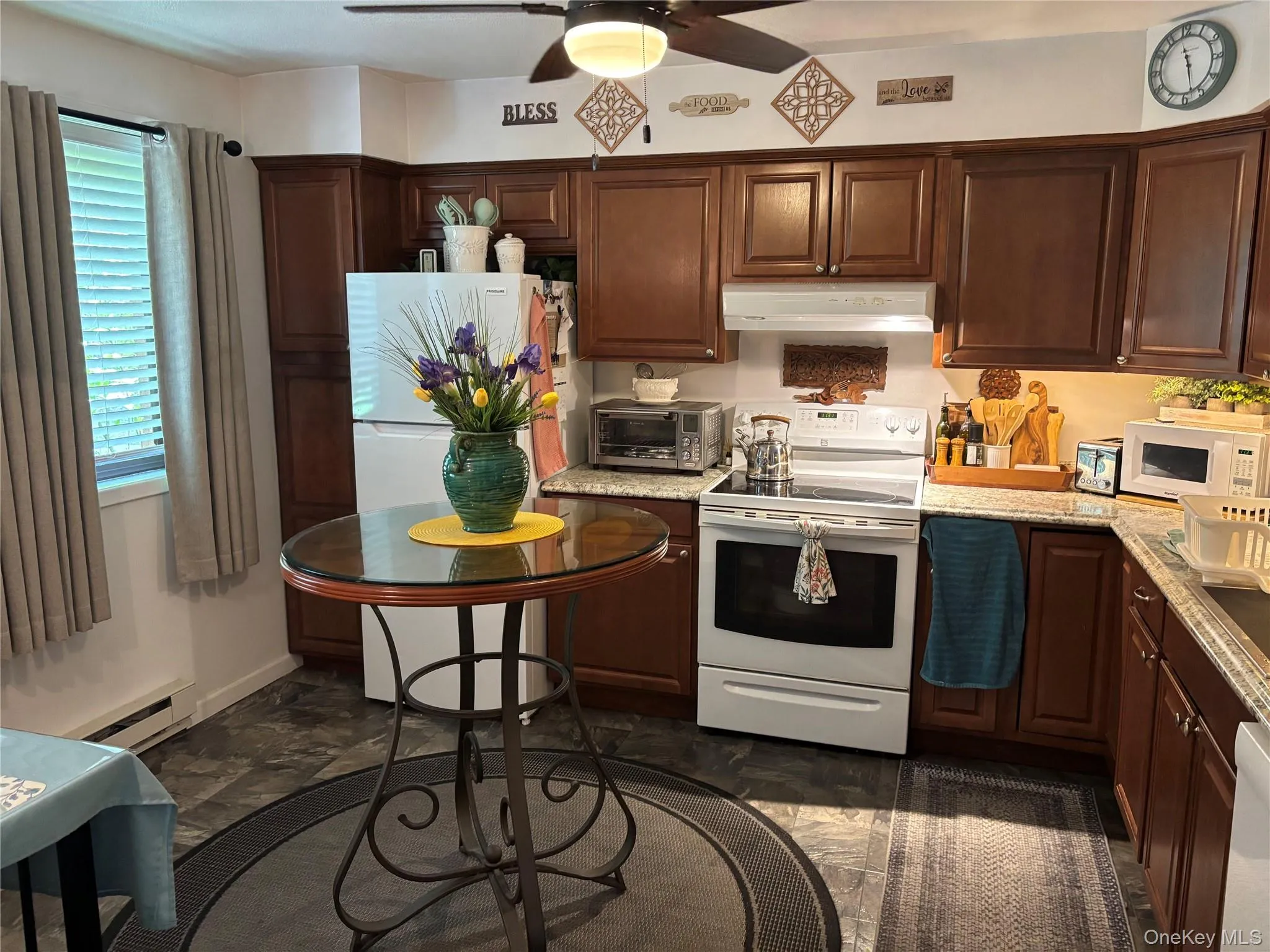 10 Oakwood Terrace, New Windsor, NY, 3 Bedrooms Bedrooms, 6 Rooms Rooms,2 BathroomsBathrooms,Residential,For Rent,Oakwood Terrace,0,1043409 10 Oakwood Terrace, New Windsor, NY, 3 Bedrooms Bedrooms, 6 Rooms Rooms,2 BathroomsBathrooms,Residential,For Rent,Oakwood Terrace,0,1043409