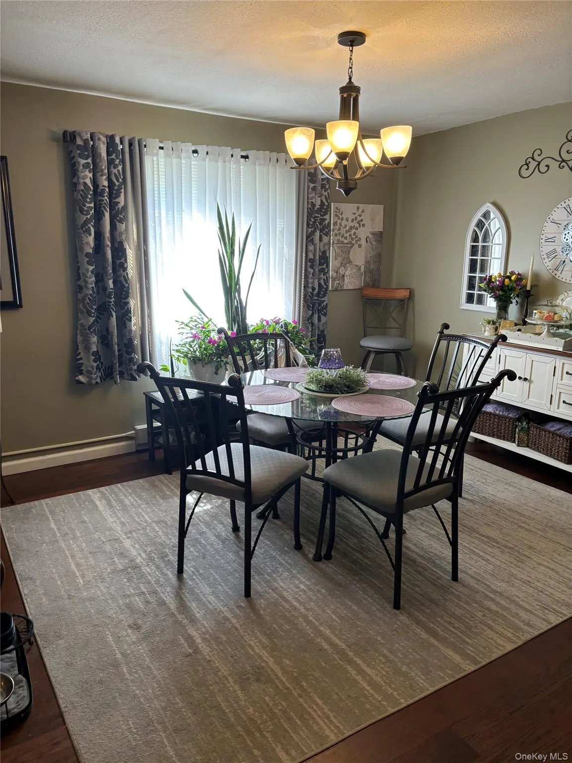 10 Oakwood Terrace, New Windsor, NY, 3 Bedrooms Bedrooms, 6 Rooms Rooms,2 BathroomsBathrooms,Residential,For Rent,Oakwood Terrace,0,1043409 10 Oakwood Terrace, New Windsor, NY, 3 Bedrooms Bedrooms, 6 Rooms Rooms,2 BathroomsBathrooms,Residential,For Rent,Oakwood Terrace,0,1043409