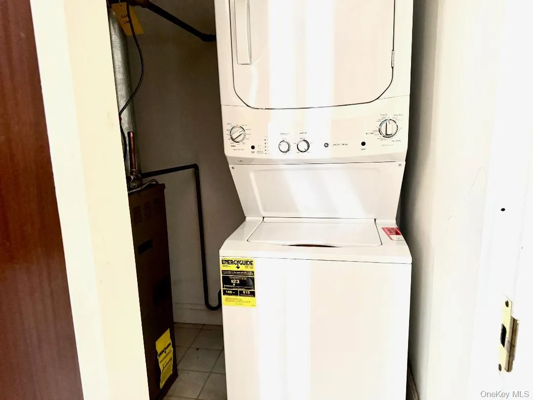 171 Great Neck, North Hempstead, NY, 2 Bedrooms Bedrooms, 6 Rooms Rooms,2 BathroomsBathrooms,Residential Lease,For Rent,Great Neck,0,1043411 171 Great Neck, North Hempstead, NY, 2 Bedrooms Bedrooms, 6 Rooms Rooms,2 BathroomsBathrooms,Residential Lease,For Rent,Great Neck,0,1043411