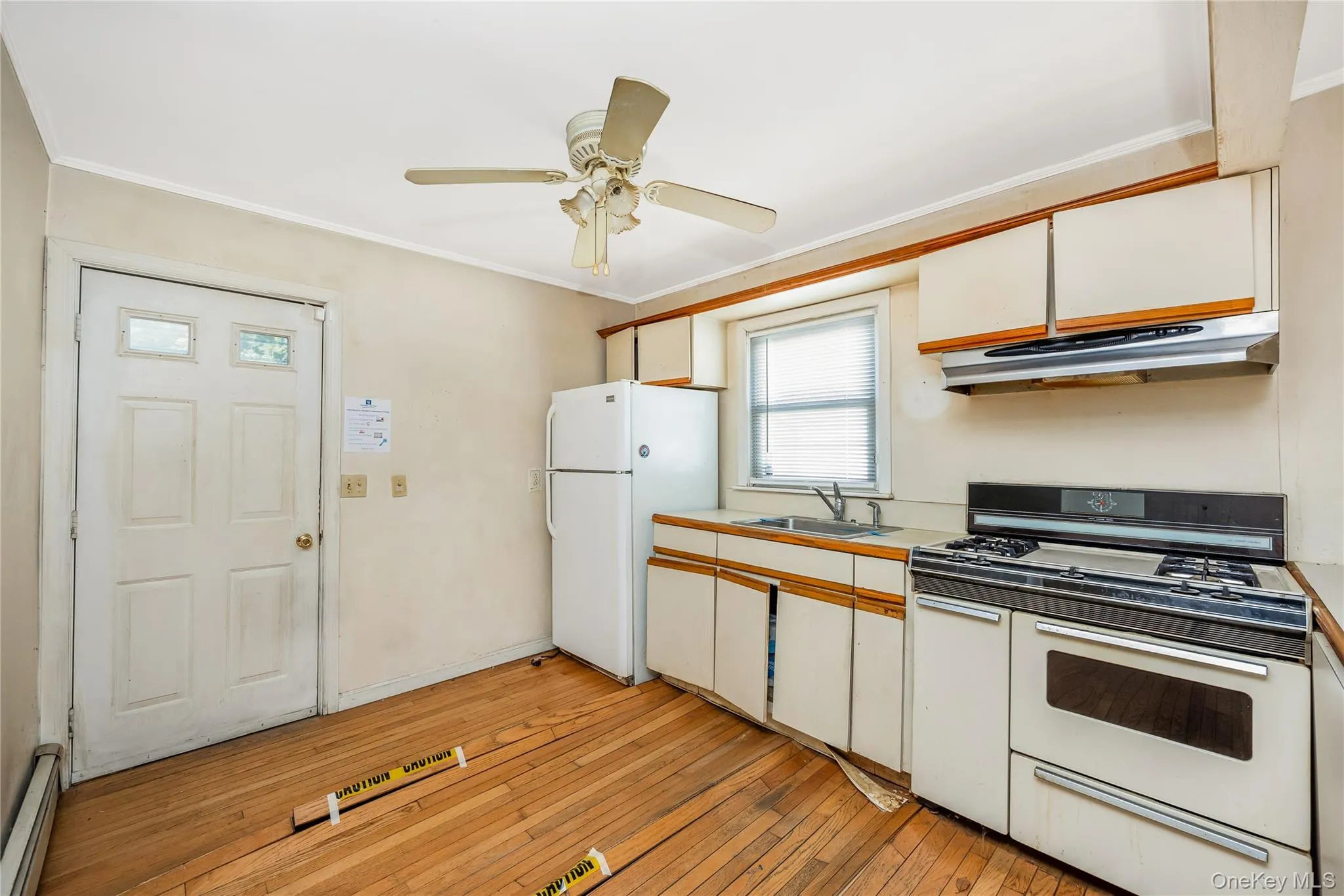297 16th Street, Babylon, NY, 2 Bedrooms Bedrooms, 4 Rooms Rooms,1 BathroomBathrooms,Residential,For Rent,16th,0,1043414 297 16th Street, Babylon, NY, 2 Bedrooms Bedrooms, 4 Rooms Rooms,1 BathroomBathrooms,Residential,For Rent,16th,0,1043414