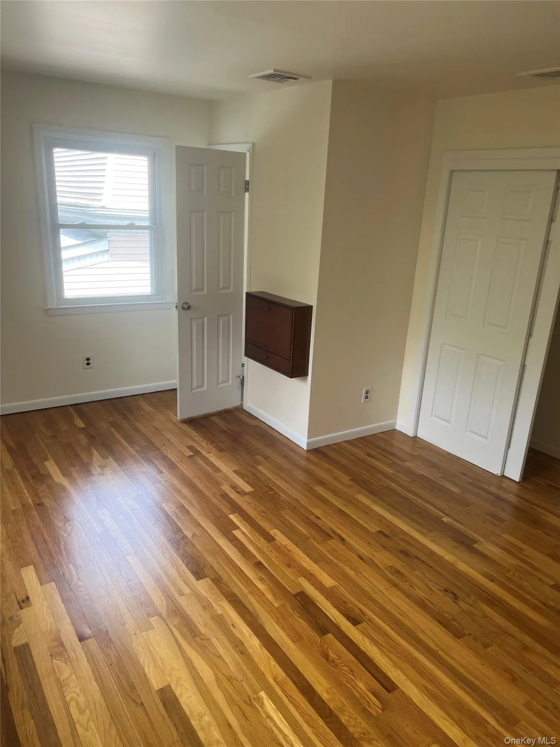 14 Mill Street, Orangetown, NY, 3 Bedrooms Bedrooms, 5 Rooms Rooms,1 BathroomBathrooms,Residential Lease,For Rent,Mill,0,1043422 14 Mill Street, Orangetown, NY, 3 Bedrooms Bedrooms, 5 Rooms Rooms,1 BathroomBathrooms,Residential Lease,For Rent,Mill,0,1043422