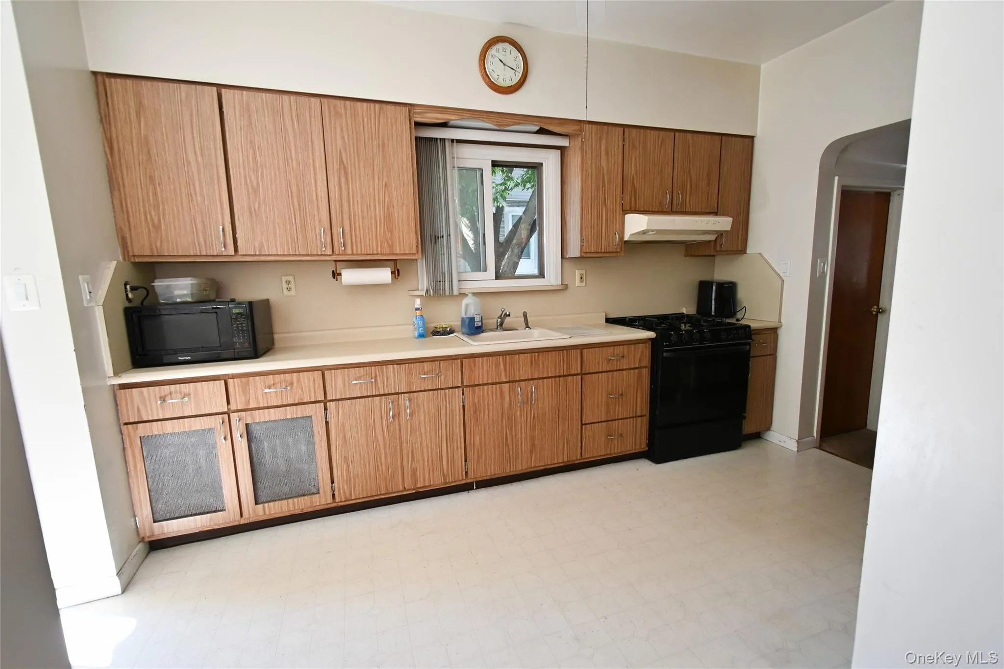 1313 126th Street, New York, NY, 3 Bedrooms Bedrooms, 7 Rooms Rooms,1 BathroomBathrooms,Residential,For Rent,126th,0,1043426 1313 126th Street, New York, NY, 3 Bedrooms Bedrooms, 7 Rooms Rooms,1 BathroomBathrooms,Residential,For Rent,126th,0,1043426