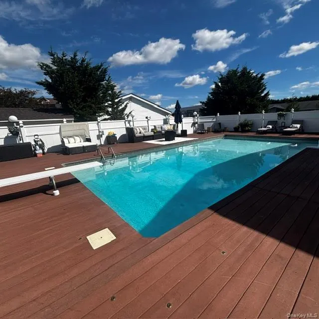 70 Gateway Drive, Babylon, NY, 5 Bedrooms Bedrooms, 11 Rooms Rooms,3 BathroomsBathrooms,Residential,For Rent,Gateway,0,1043427 70 Gateway Drive, Babylon, NY, 5 Bedrooms Bedrooms, 11 Rooms Rooms,3 BathroomsBathrooms,Residential,For Rent,Gateway,0,1043427