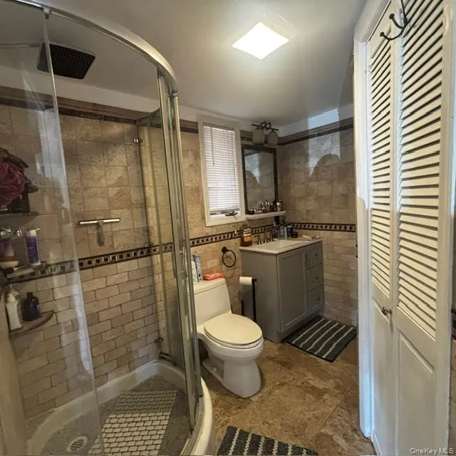 70 Gateway Drive, Babylon, NY, 5 Bedrooms Bedrooms, 11 Rooms Rooms,3 BathroomsBathrooms,Residential,For Rent,Gateway,0,1043427 70 Gateway Drive, Babylon, NY, 5 Bedrooms Bedrooms, 11 Rooms Rooms,3 BathroomsBathrooms,Residential,For Rent,Gateway,0,1043427