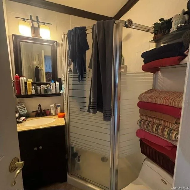70 Gateway Drive, Babylon, NY, 5 Bedrooms Bedrooms, 11 Rooms Rooms,3 BathroomsBathrooms,Residential,For Rent,Gateway,0,1043427 70 Gateway Drive, Babylon, NY, 5 Bedrooms Bedrooms, 11 Rooms Rooms,3 BathroomsBathrooms,Residential,For Rent,Gateway,0,1043427