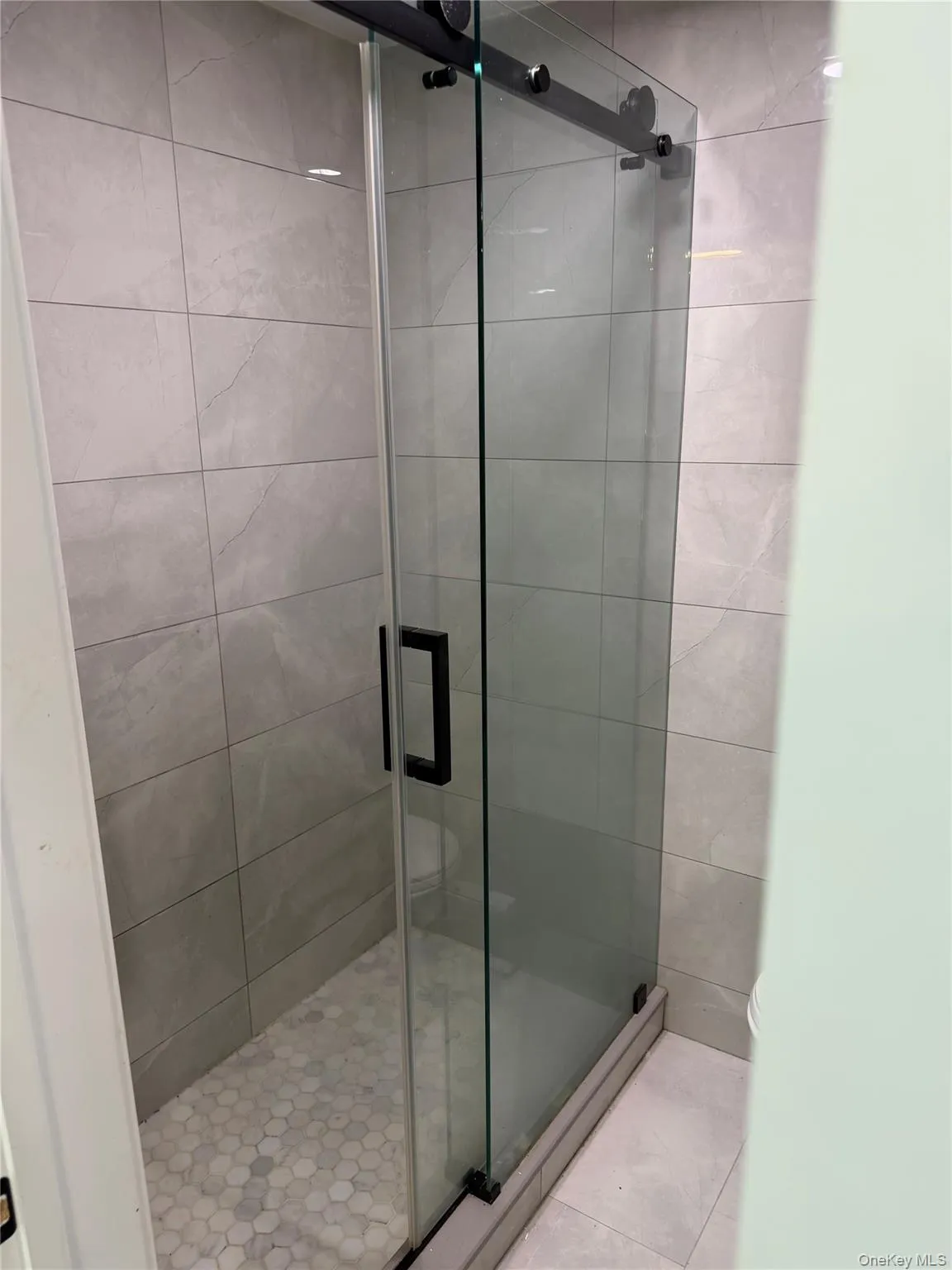 206 Bedford Avenue, Hempstead, NY, 1 Bedroom Bedrooms, 4 Rooms Rooms,1 BathroomBathrooms,Residential Lease,For Rent,Bedford,0,1043428 206 Bedford Avenue, Hempstead, NY, 1 Bedroom Bedrooms, 4 Rooms Rooms,1 BathroomBathrooms,Residential Lease,For Rent,Bedford,0,1043428