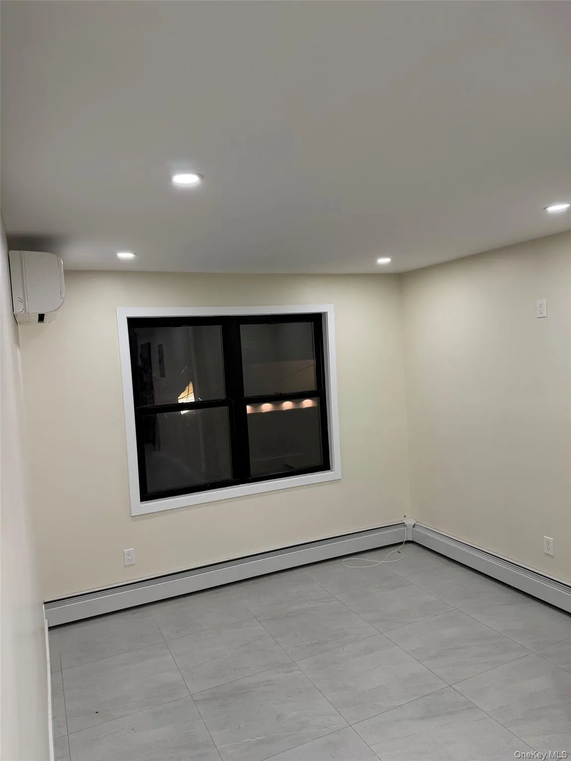 206 Bedford Avenue, Hempstead, NY, 1 Bedroom Bedrooms, 4 Rooms Rooms,1 BathroomBathrooms,Residential Lease,For Rent,Bedford,0,1043428 206 Bedford Avenue, Hempstead, NY, 1 Bedroom Bedrooms, 4 Rooms Rooms,1 BathroomBathrooms,Residential Lease,For Rent,Bedford,0,1043428