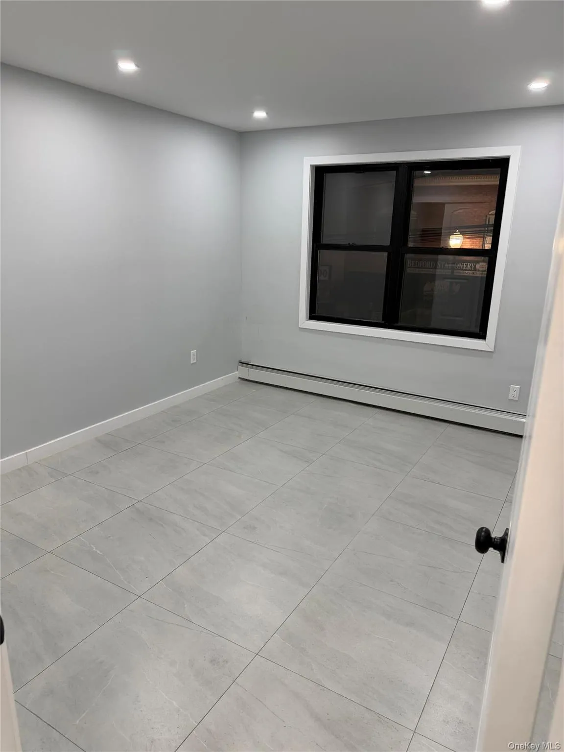 206 Bedford Avenue, Hempstead, NY, 1 Bedroom Bedrooms, 4 Rooms Rooms,1 BathroomBathrooms,Residential Lease,For Rent,Bedford,0,1043428 206 Bedford Avenue, Hempstead, NY, 1 Bedroom Bedrooms, 4 Rooms Rooms,1 BathroomBathrooms,Residential Lease,For Rent,Bedford,0,1043428