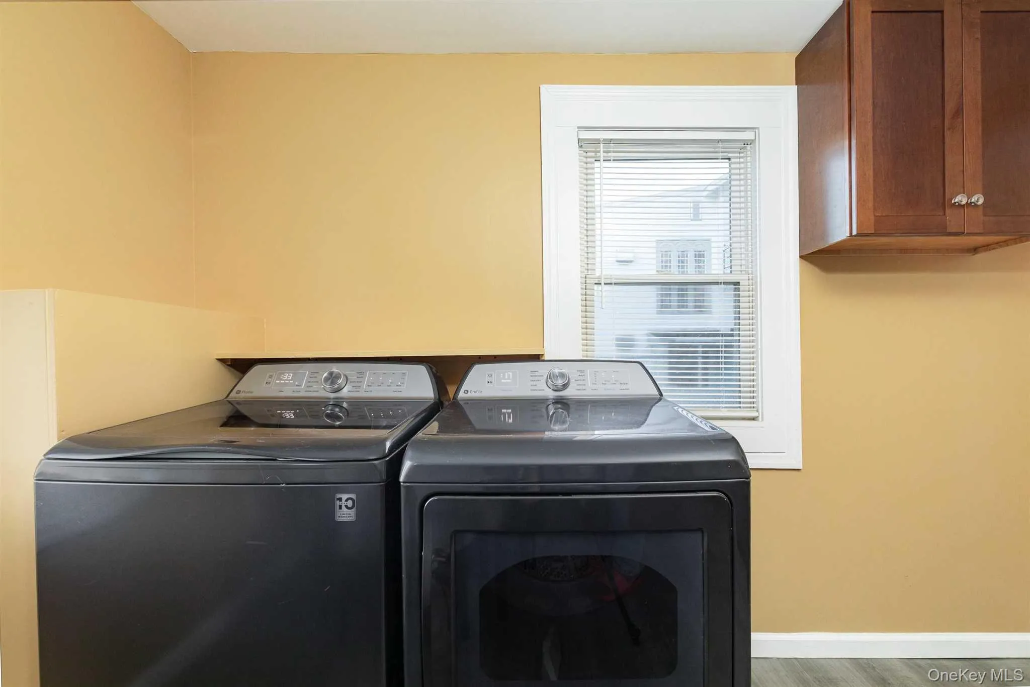 90 HAMILTON Street, Poughkeepsie, NY, 3 Bedrooms Bedrooms, 6 Rooms Rooms,1 BathroomBathrooms,Residential Lease,For Rent,HAMILTON,0,1043430 90 HAMILTON Street, Poughkeepsie, NY, 3 Bedrooms Bedrooms, 6 Rooms Rooms,1 BathroomBathrooms,Residential Lease,For Rent,HAMILTON,0,1043430
