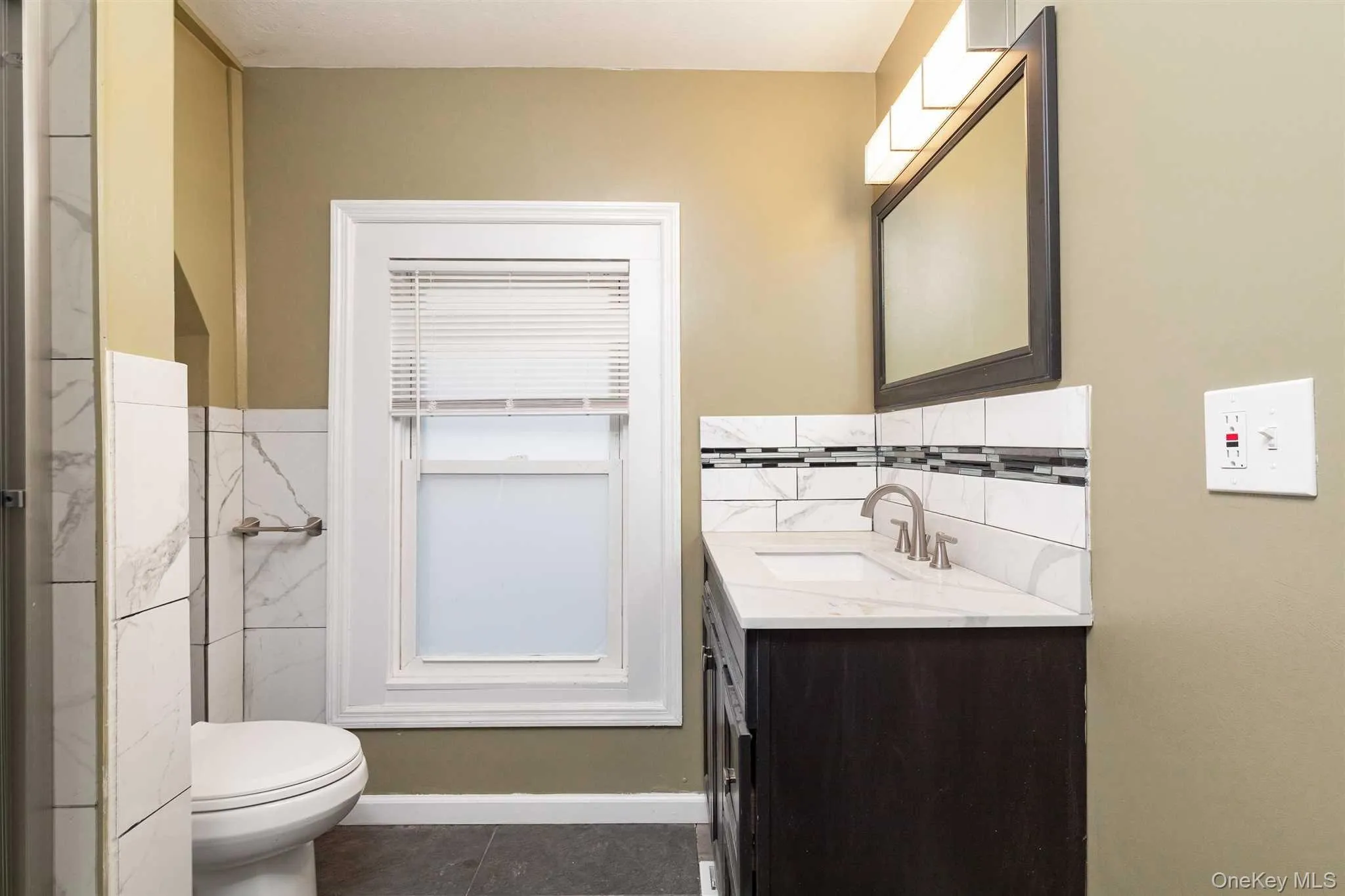 90 HAMILTON Street, Poughkeepsie, NY, 3 Bedrooms Bedrooms, 6 Rooms Rooms,1 BathroomBathrooms,Residential Lease,For Rent,HAMILTON,0,1043430 90 HAMILTON Street, Poughkeepsie, NY, 3 Bedrooms Bedrooms, 6 Rooms Rooms,1 BathroomBathrooms,Residential Lease,For Rent,HAMILTON,0,1043430