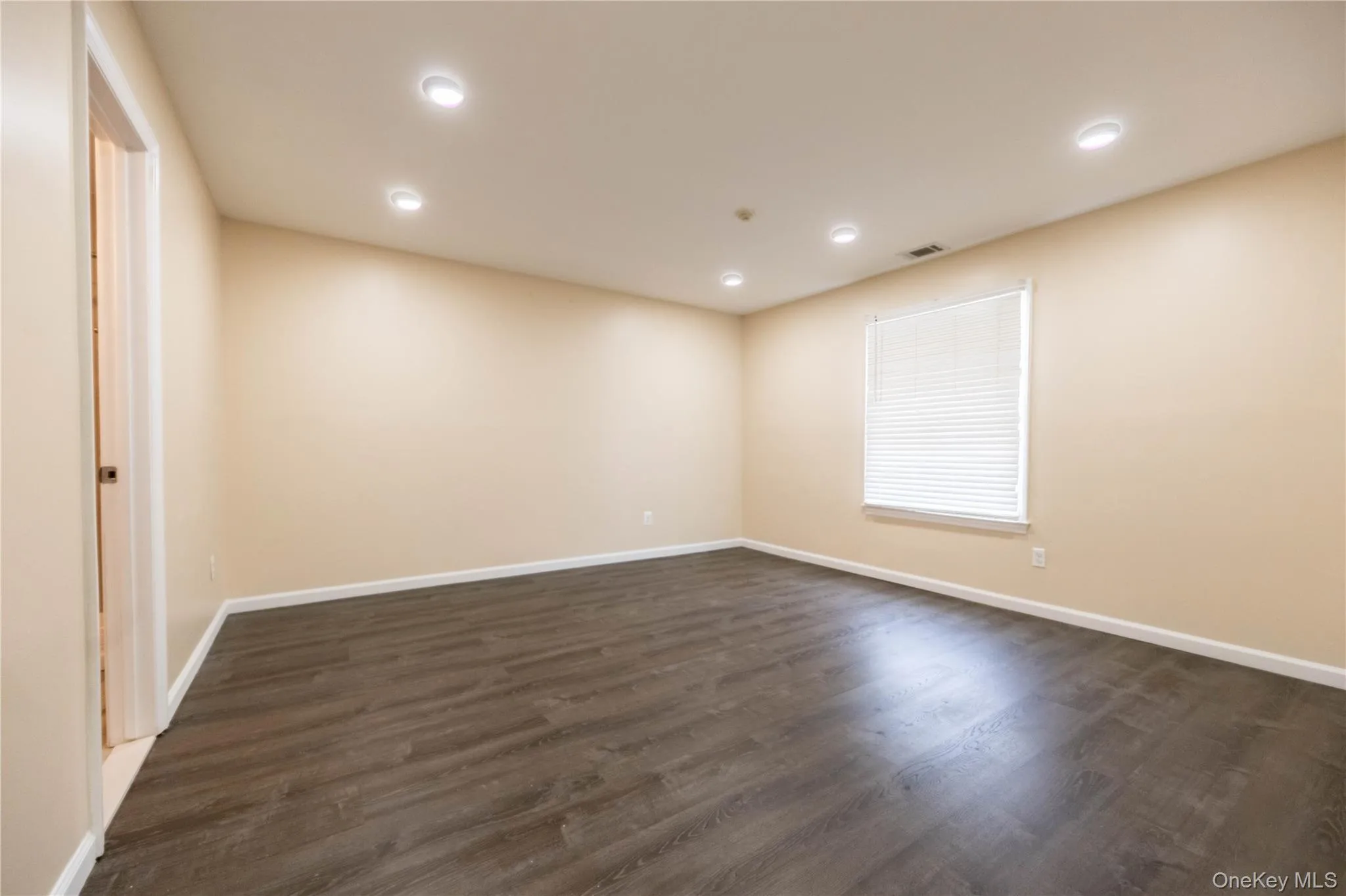 69 Fairview Circle, Brookhaven, NY, 2 Bedrooms Bedrooms, 5 Rooms Rooms,2 BathroomsBathrooms,Residential,For Rent,Fairview,0,1043431 69 Fairview Circle, Brookhaven, NY, 2 Bedrooms Bedrooms, 5 Rooms Rooms,2 BathroomsBathrooms,Residential,For Rent,Fairview,0,1043431