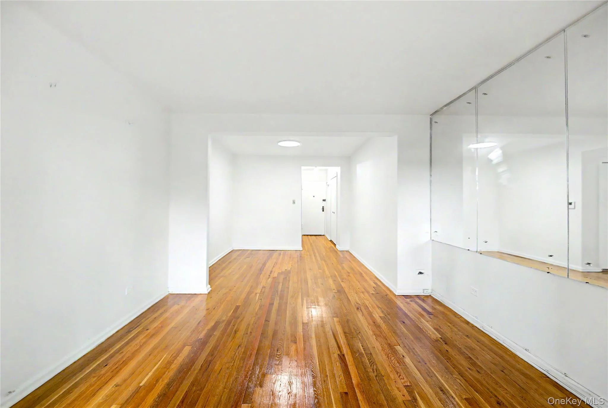 75-08 Bell Boulevard, New York, NY, 1 Bedroom Bedrooms, 3 Rooms Rooms,1 BathroomBathrooms,Residential,For Rent,Bell,0,1043437 75-08 Bell Boulevard, New York, NY, 1 Bedroom Bedrooms, 3 Rooms Rooms,1 BathroomBathrooms,Residential,For Rent,Bell,0,1043437