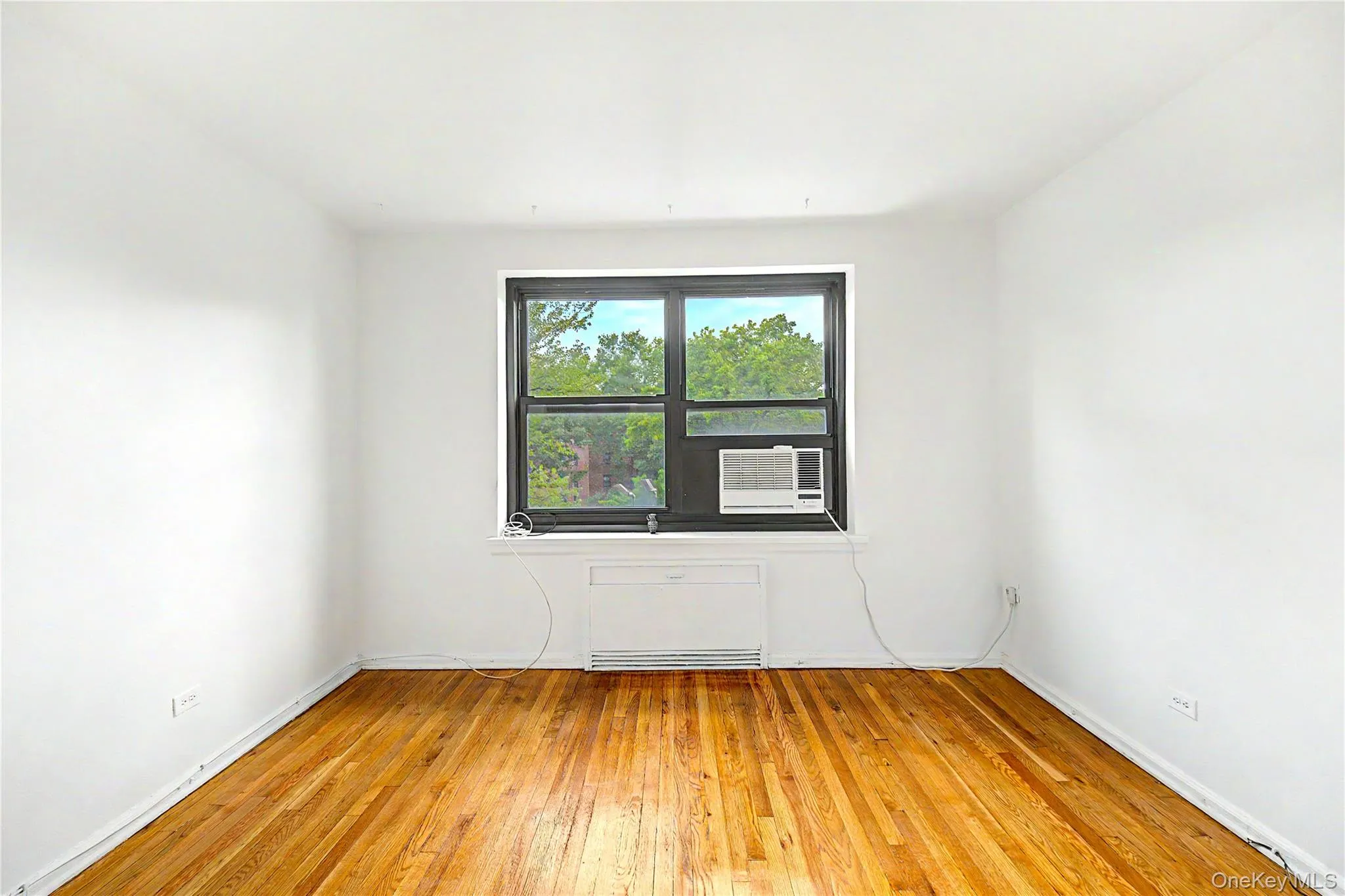 75-08 Bell Boulevard, New York, NY, 1 Bedroom Bedrooms, 3 Rooms Rooms,1 BathroomBathrooms,Residential,For Rent,Bell,0,1043437 75-08 Bell Boulevard, New York, NY, 1 Bedroom Bedrooms, 3 Rooms Rooms,1 BathroomBathrooms,Residential,For Rent,Bell,0,1043437