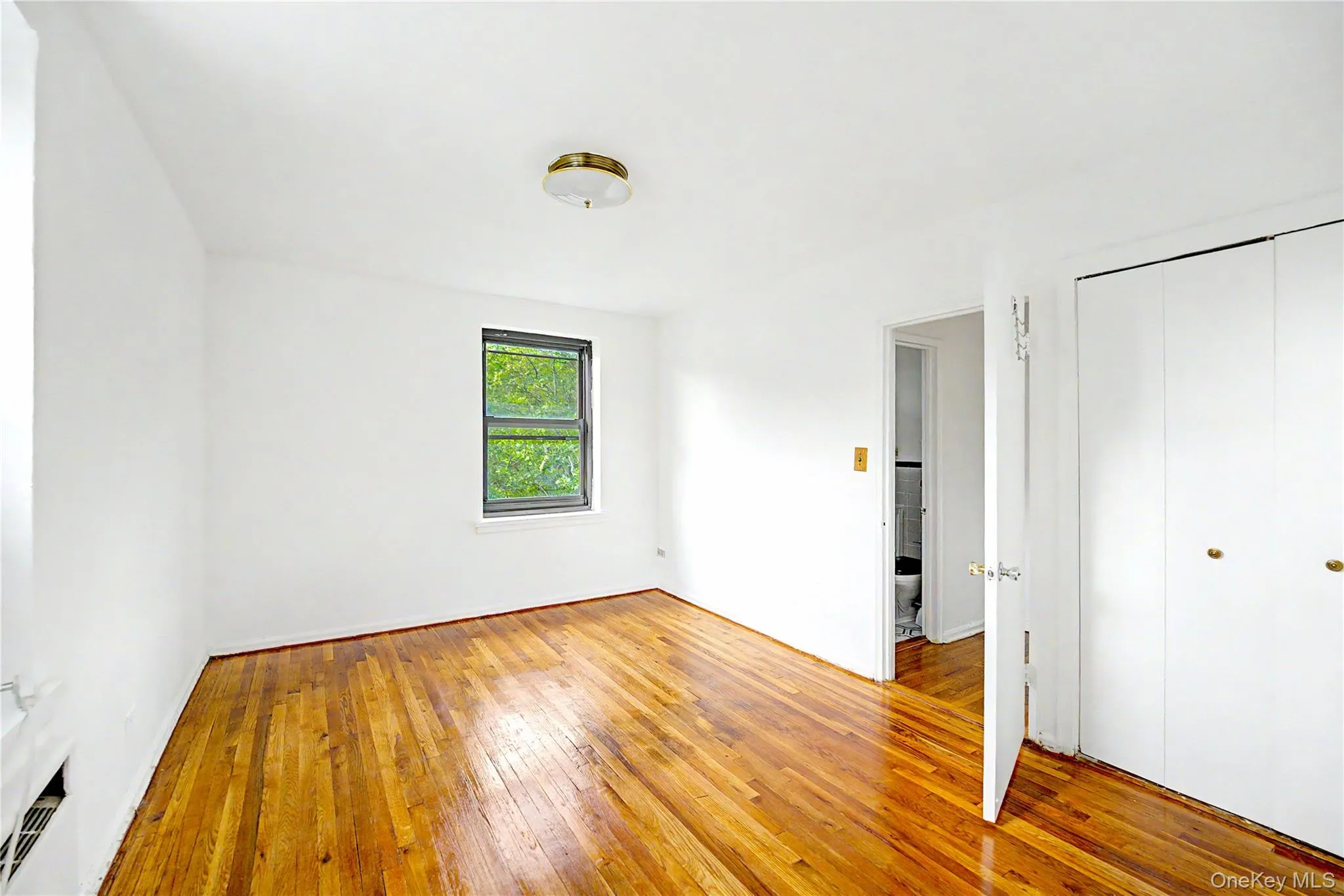 75-08 Bell Boulevard, New York, NY, 1 Bedroom Bedrooms, 3 Rooms Rooms,1 BathroomBathrooms,Residential,For Rent,Bell,0,1043437 75-08 Bell Boulevard, New York, NY, 1 Bedroom Bedrooms, 3 Rooms Rooms,1 BathroomBathrooms,Residential,For Rent,Bell,0,1043437