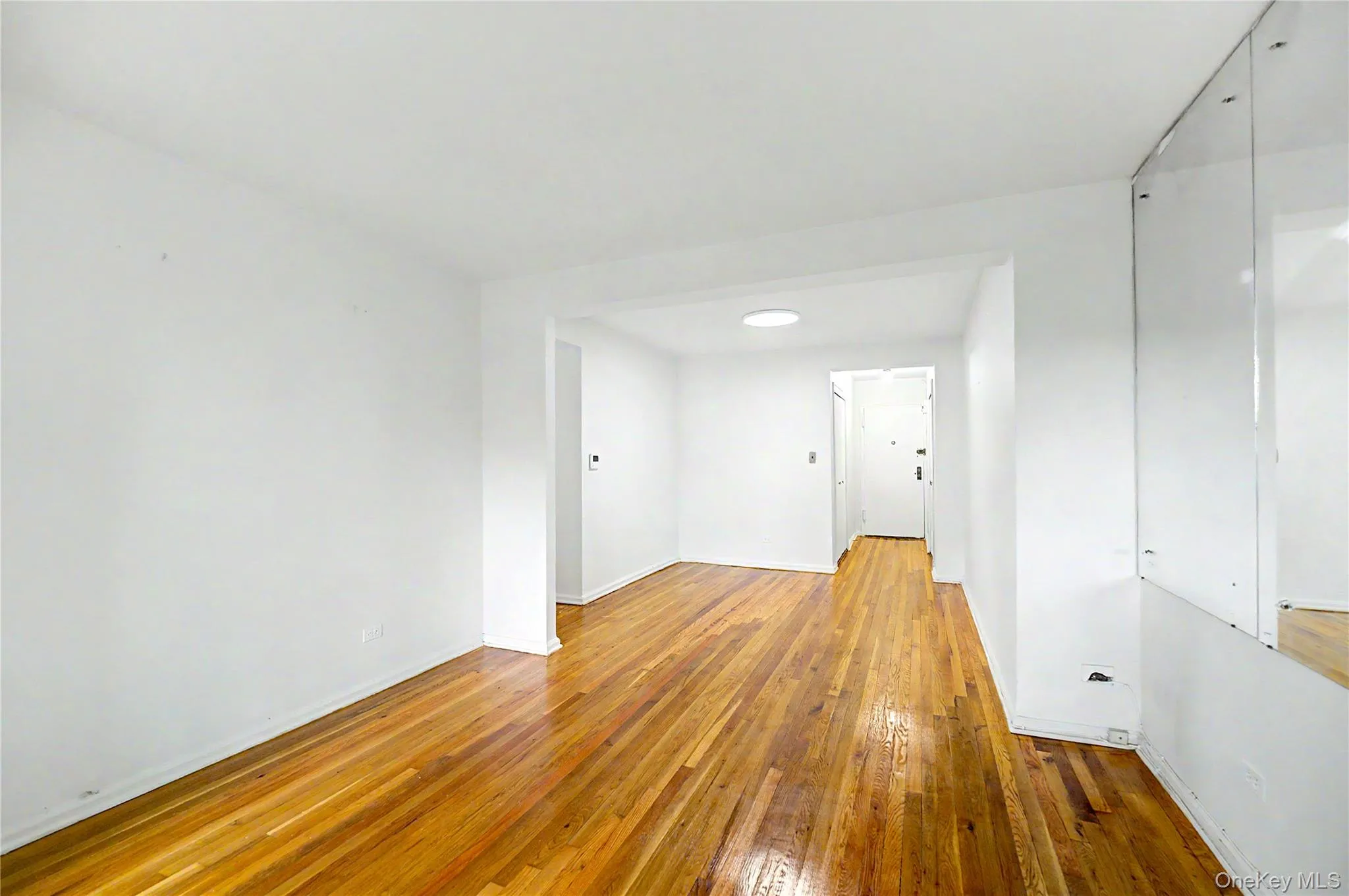 75-08 Bell Boulevard, New York, NY, 1 Bedroom Bedrooms, 3 Rooms Rooms,1 BathroomBathrooms,Residential,For Rent,Bell,0,1043437 75-08 Bell Boulevard, New York, NY, 1 Bedroom Bedrooms, 3 Rooms Rooms,1 BathroomBathrooms,Residential,For Rent,Bell,0,1043437