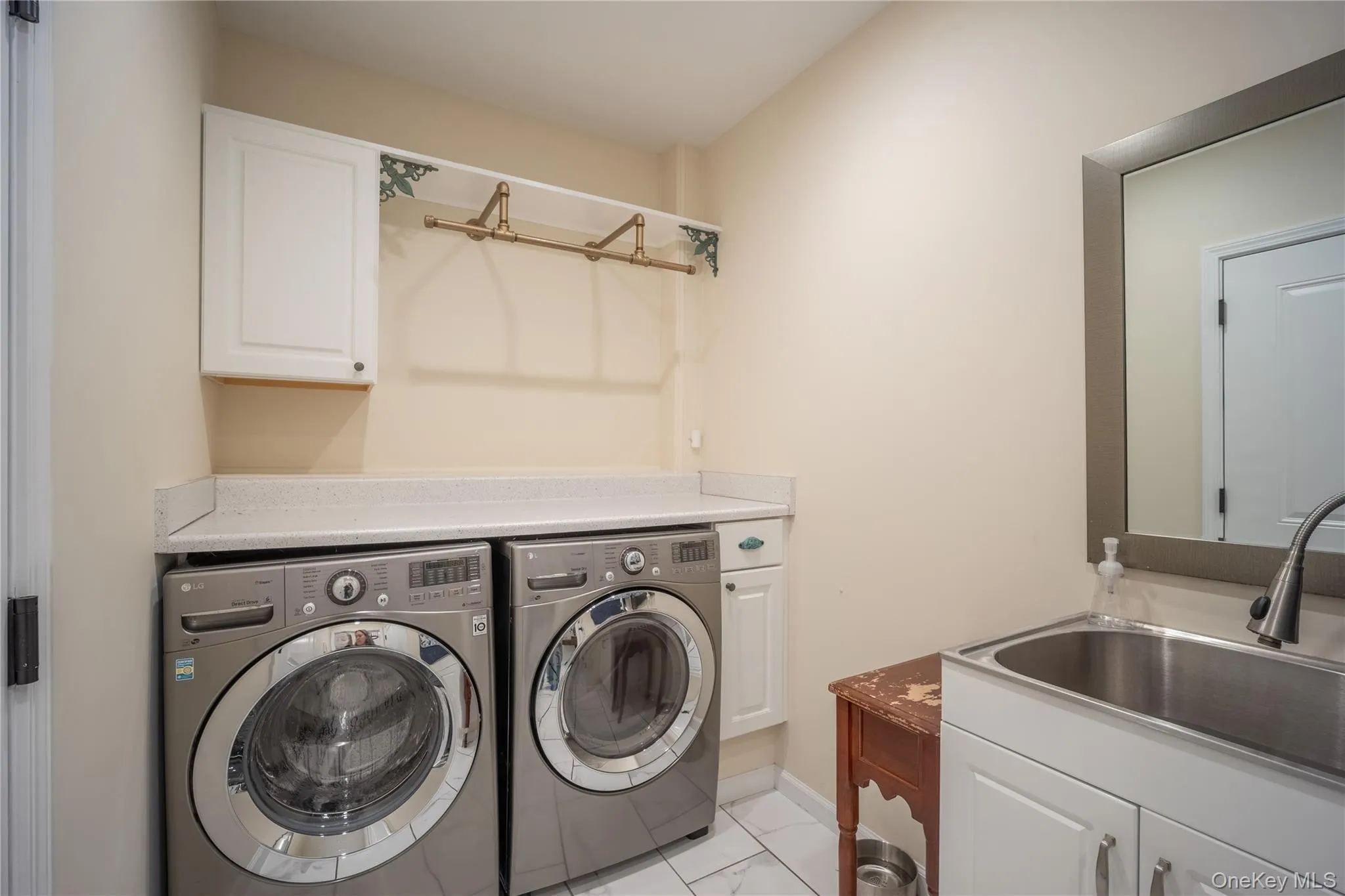 1440 Noxon Road, La Grange, NY, 3 Bedrooms Bedrooms, 11 Rooms Rooms,3 BathroomsBathrooms,Residential,For Rent,Noxon,0,1043438 1440 Noxon Road, La Grange, NY, 3 Bedrooms Bedrooms, 11 Rooms Rooms,3 BathroomsBathrooms,Residential,For Rent,Noxon,0,1043438
