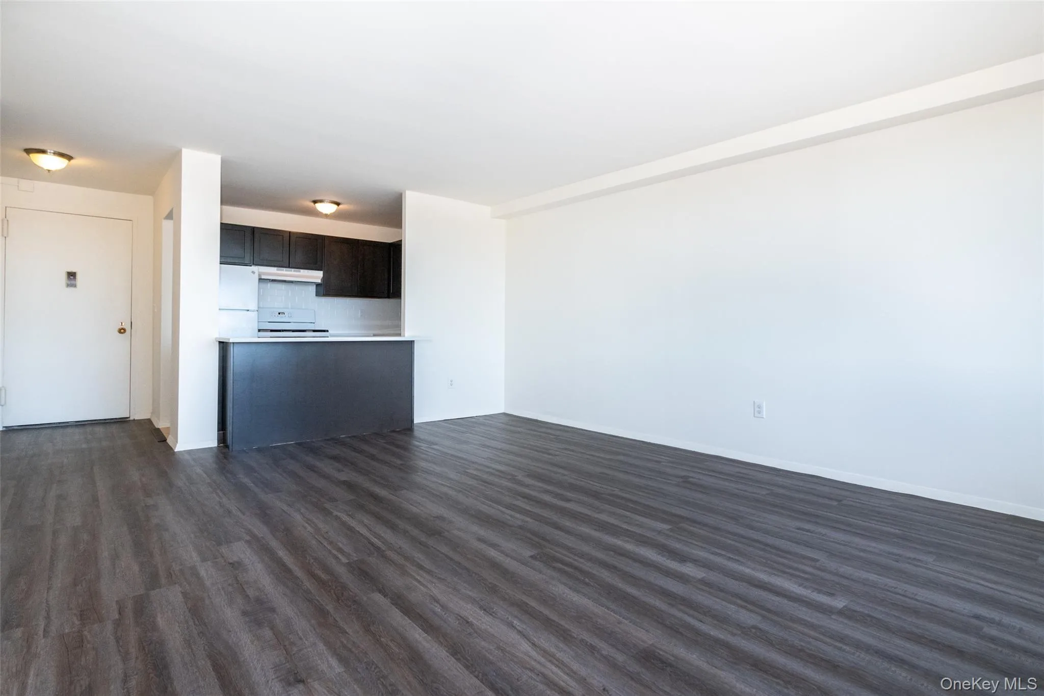 7 Lake Street, White Plains, NY, 1 Bedroom Bedrooms, 4 Rooms Rooms,1 BathroomBathrooms,Residential Lease,For Rent,Lake,0,1043444 7 Lake Street, White Plains, NY, 1 Bedroom Bedrooms, 4 Rooms Rooms,1 BathroomBathrooms,Residential Lease,For Rent,Lake,0,1043444