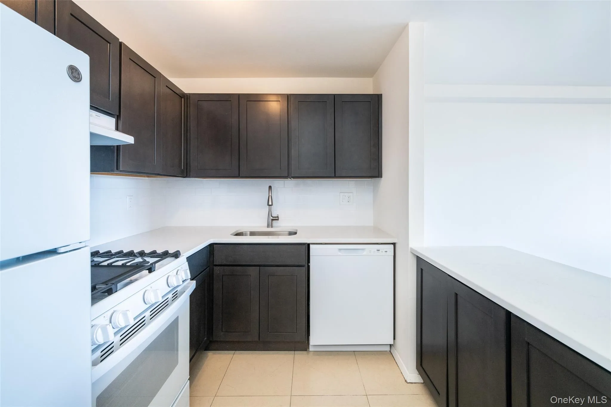7 Lake Street, White Plains, NY, 1 Bedroom Bedrooms, 4 Rooms Rooms,1 BathroomBathrooms,Residential Lease,For Rent,Lake,0,1043444 7 Lake Street, White Plains, NY, 1 Bedroom Bedrooms, 4 Rooms Rooms,1 BathroomBathrooms,Residential Lease,For Rent,Lake,0,1043444