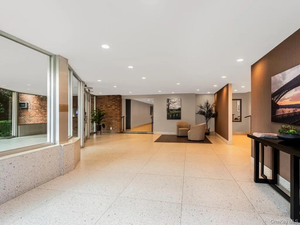 3901 Independence Avenue, New York, NY, 1 Bedroom Bedrooms, 3 Rooms Rooms,1 BathroomBathrooms,Residential,For Rent,Independence,0,1043447 3901 Independence Avenue, New York, NY, 1 Bedroom Bedrooms, 3 Rooms Rooms,1 BathroomBathrooms,Residential,For Rent,Independence,0,1043447