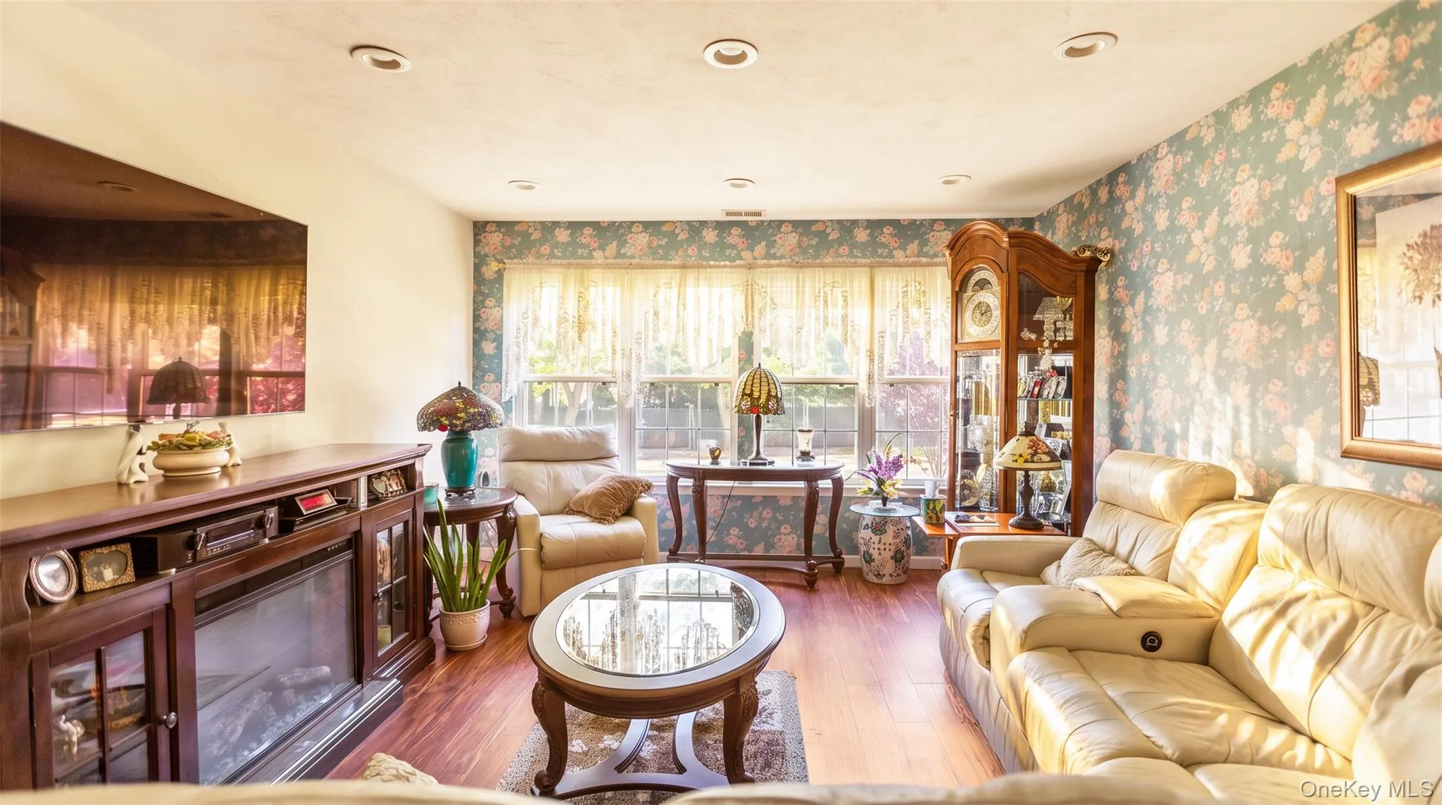 Wood-finish flooring and recessed lighting Wood-finish flooring and recessed lighting