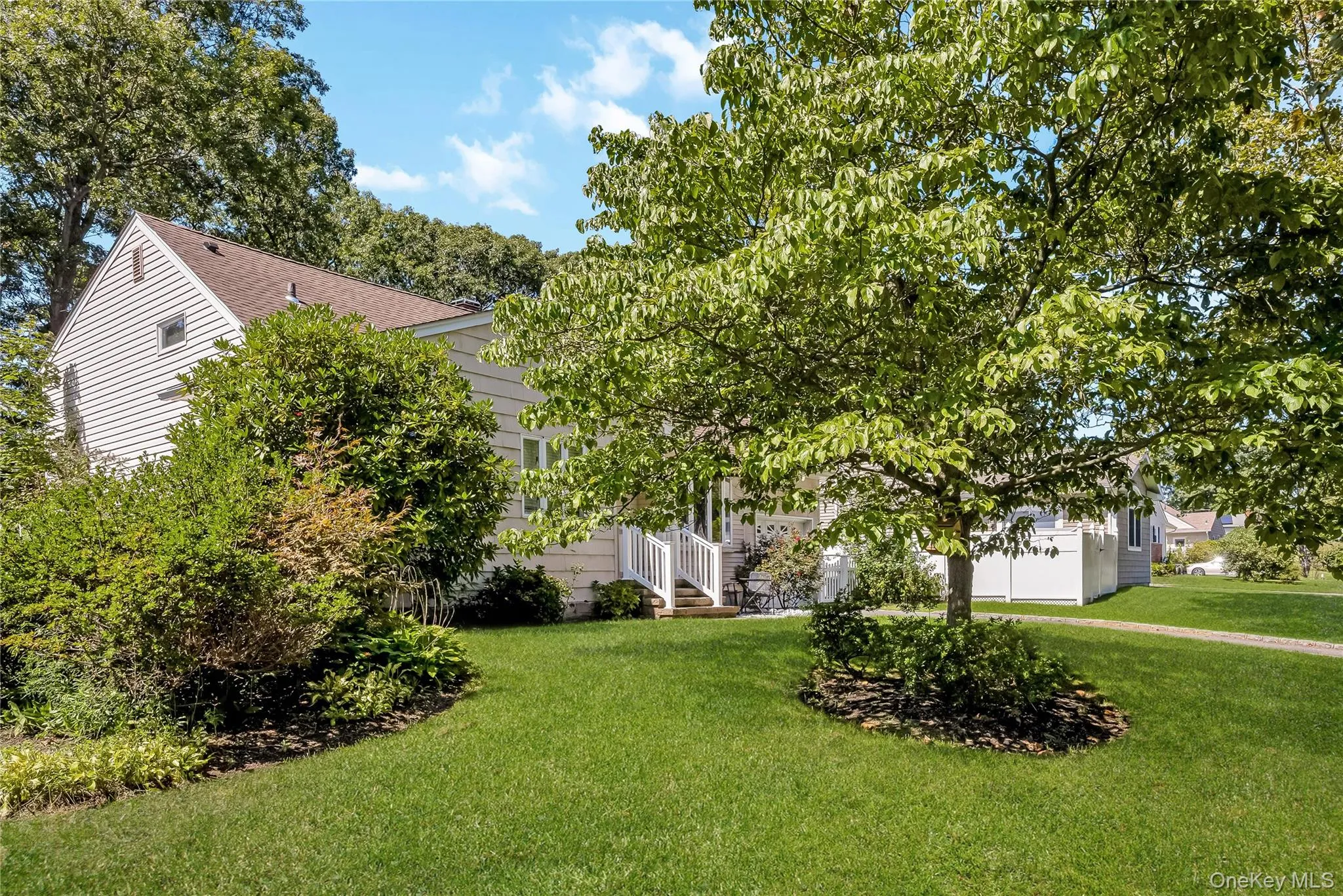 6 Sybil Place, Smithtown, NY, 3 Bedrooms Bedrooms, 6 Rooms Rooms,1 BathroomBathrooms,Residential,For Rent,Sybil,0,1043462 6 Sybil Place, Smithtown, NY, 3 Bedrooms Bedrooms, 6 Rooms Rooms,1 BathroomBathrooms,Residential,For Rent,Sybil,0,1043462