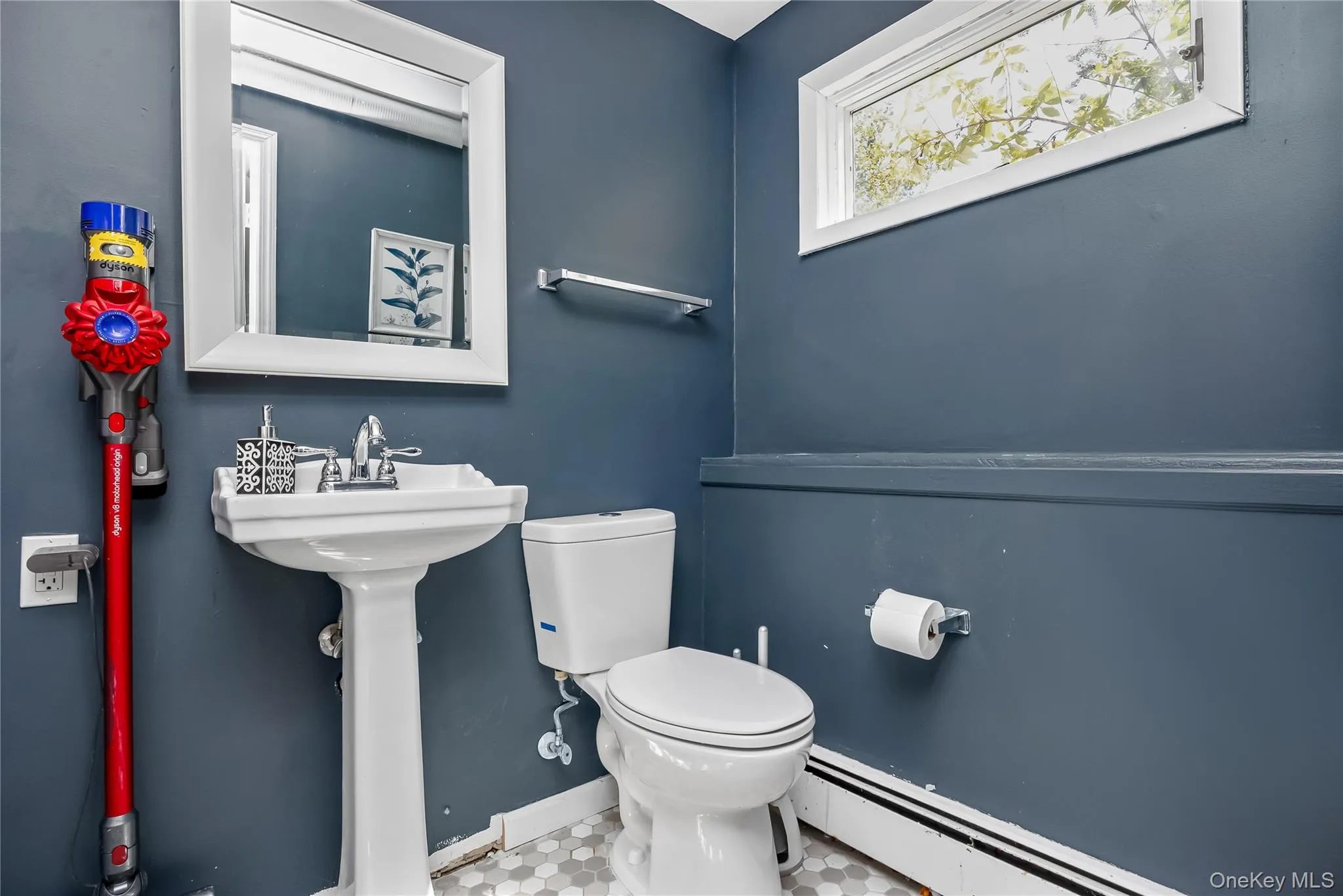 6 Sybil Place, Smithtown, NY, 3 Bedrooms Bedrooms, 6 Rooms Rooms,1 BathroomBathrooms,Residential,For Rent,Sybil,0,1043462 6 Sybil Place, Smithtown, NY, 3 Bedrooms Bedrooms, 6 Rooms Rooms,1 BathroomBathrooms,Residential,For Rent,Sybil,0,1043462