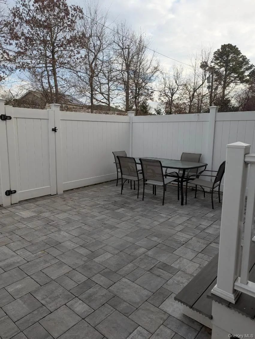 Large paver brick private yard all Fence in! Large paver brick private yard all Fence in!