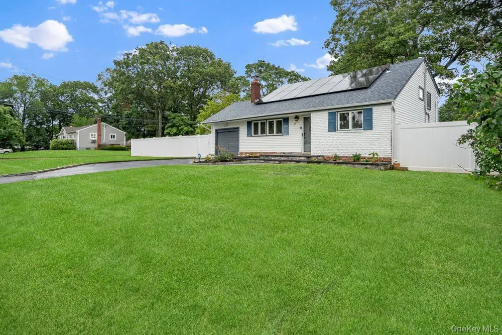 18 Huron Street, Brookhaven, NY, 3 Bedrooms Bedrooms, 8 Rooms Rooms,2 BathroomsBathrooms,Residential,For Rent,Huron,0,1043472 18 Huron Street, Brookhaven, NY, 3 Bedrooms Bedrooms, 8 Rooms Rooms,2 BathroomsBathrooms,Residential,For Rent,Huron,0,1043472