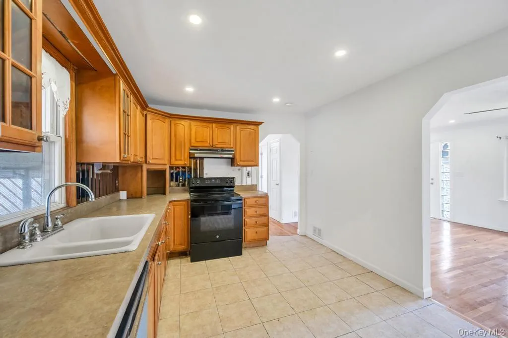 15 Farm Lane, Oyster Bay, NY, 4 Bedrooms Bedrooms, 7 Rooms Rooms,3 BathroomsBathrooms,Residential,For Rent,Farm,0,1043474 15 Farm Lane, Oyster Bay, NY, 4 Bedrooms Bedrooms, 7 Rooms Rooms,3 BathroomsBathrooms,Residential,For Rent,Farm,0,1043474