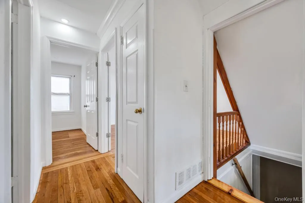 15 Farm Lane, Oyster Bay, NY, 4 Bedrooms Bedrooms, 7 Rooms Rooms,3 BathroomsBathrooms,Residential,For Rent,Farm,0,1043474 15 Farm Lane, Oyster Bay, NY, 4 Bedrooms Bedrooms, 7 Rooms Rooms,3 BathroomsBathrooms,Residential,For Rent,Farm,0,1043474