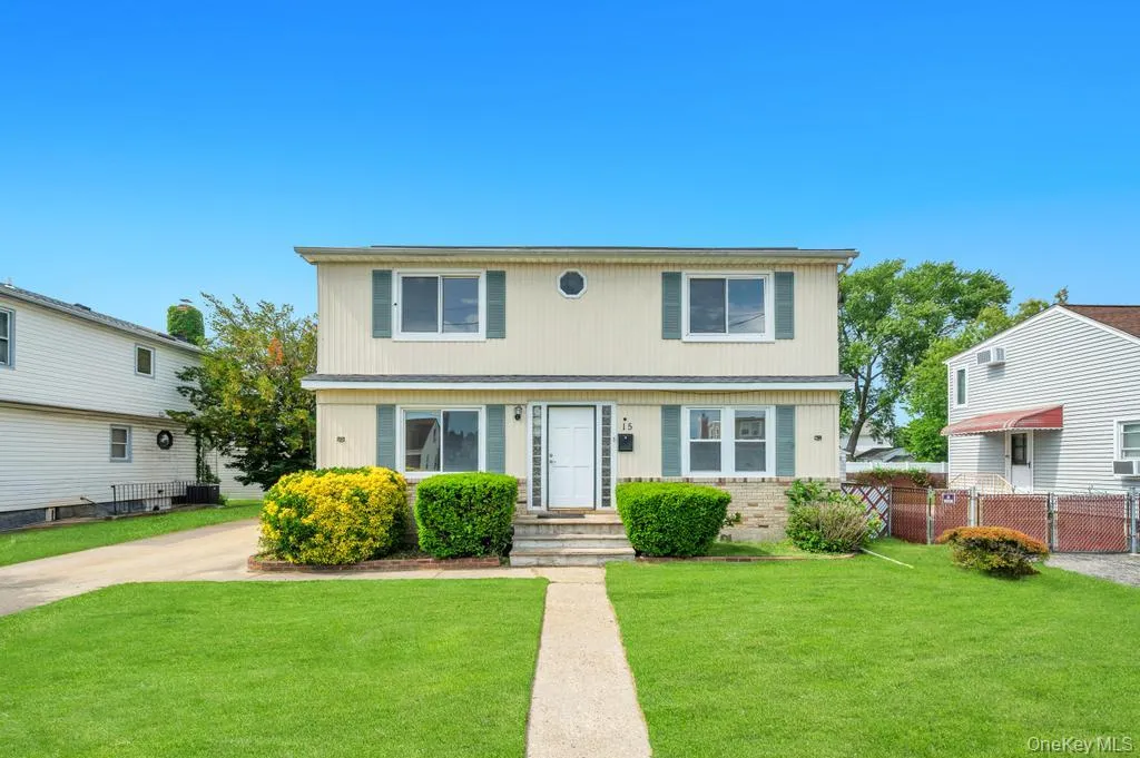 15 Farm Lane, Oyster Bay, NY, 4 Bedrooms Bedrooms, 7 Rooms Rooms,3 BathroomsBathrooms,Residential,For Rent,Farm,0,1043474 15 Farm Lane, Oyster Bay, NY, 4 Bedrooms Bedrooms, 7 Rooms Rooms,3 BathroomsBathrooms,Residential,For Rent,Farm,0,1043474